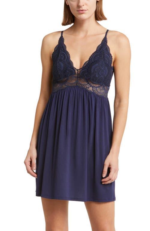 Marianna Mademoiselle Lace-Trim Chemise Product Image