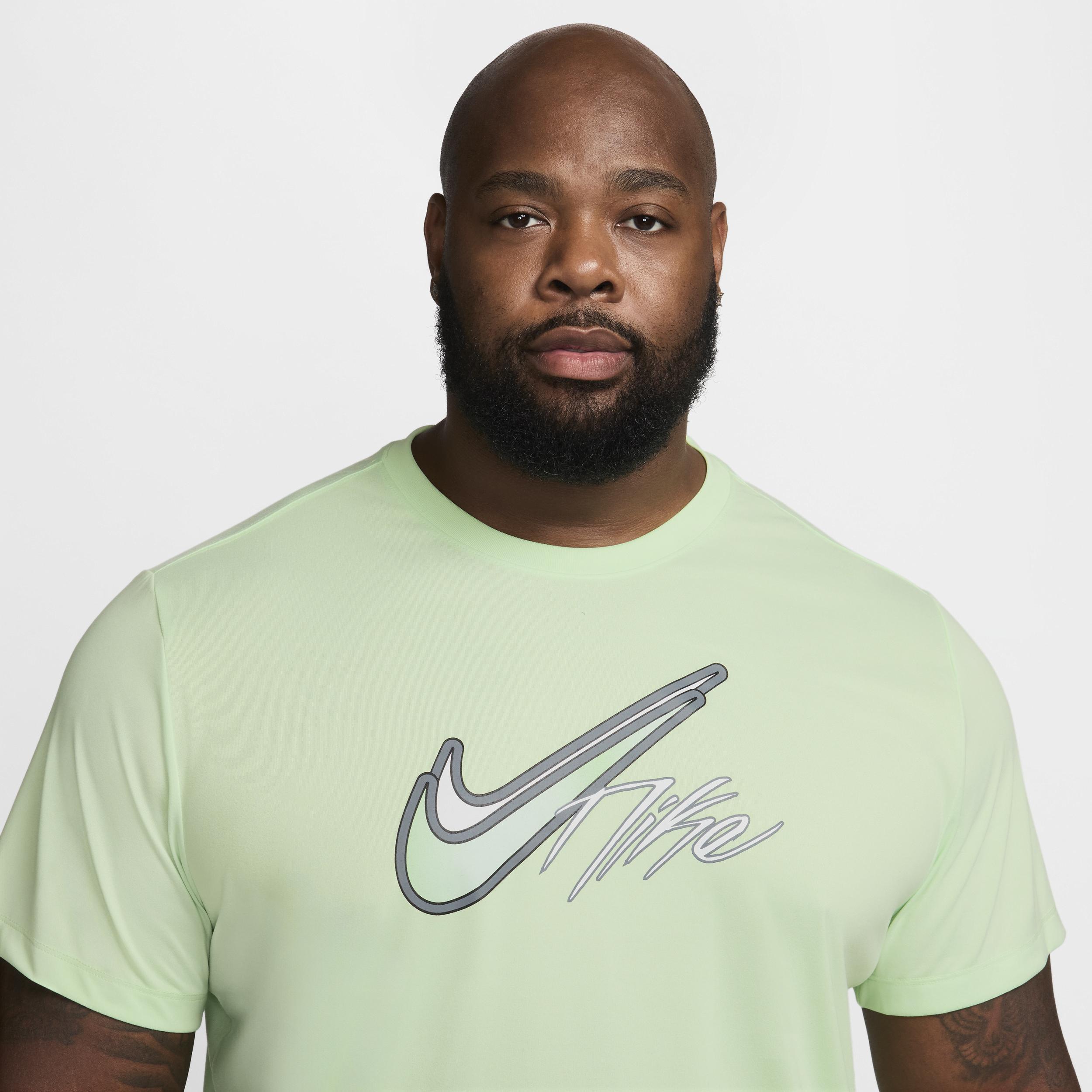 Nike Men's Dri-FIT Basketball T-Shirt Product Image