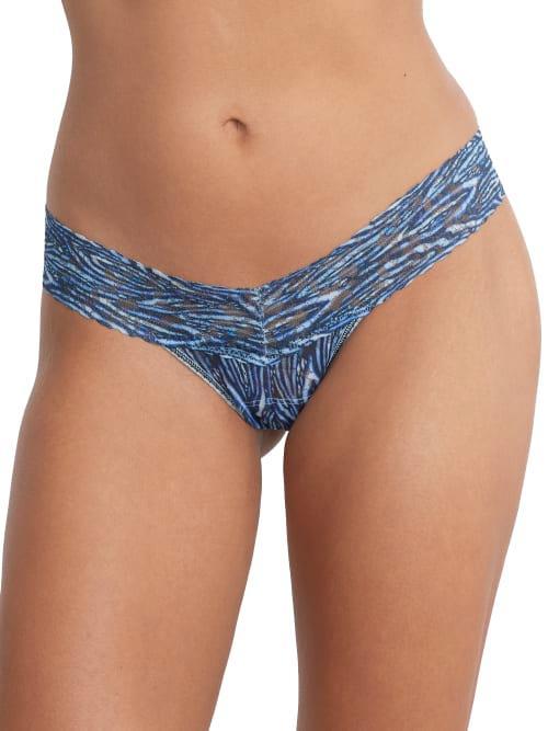 Signature Lace Low Rise Printed Thong Product Image