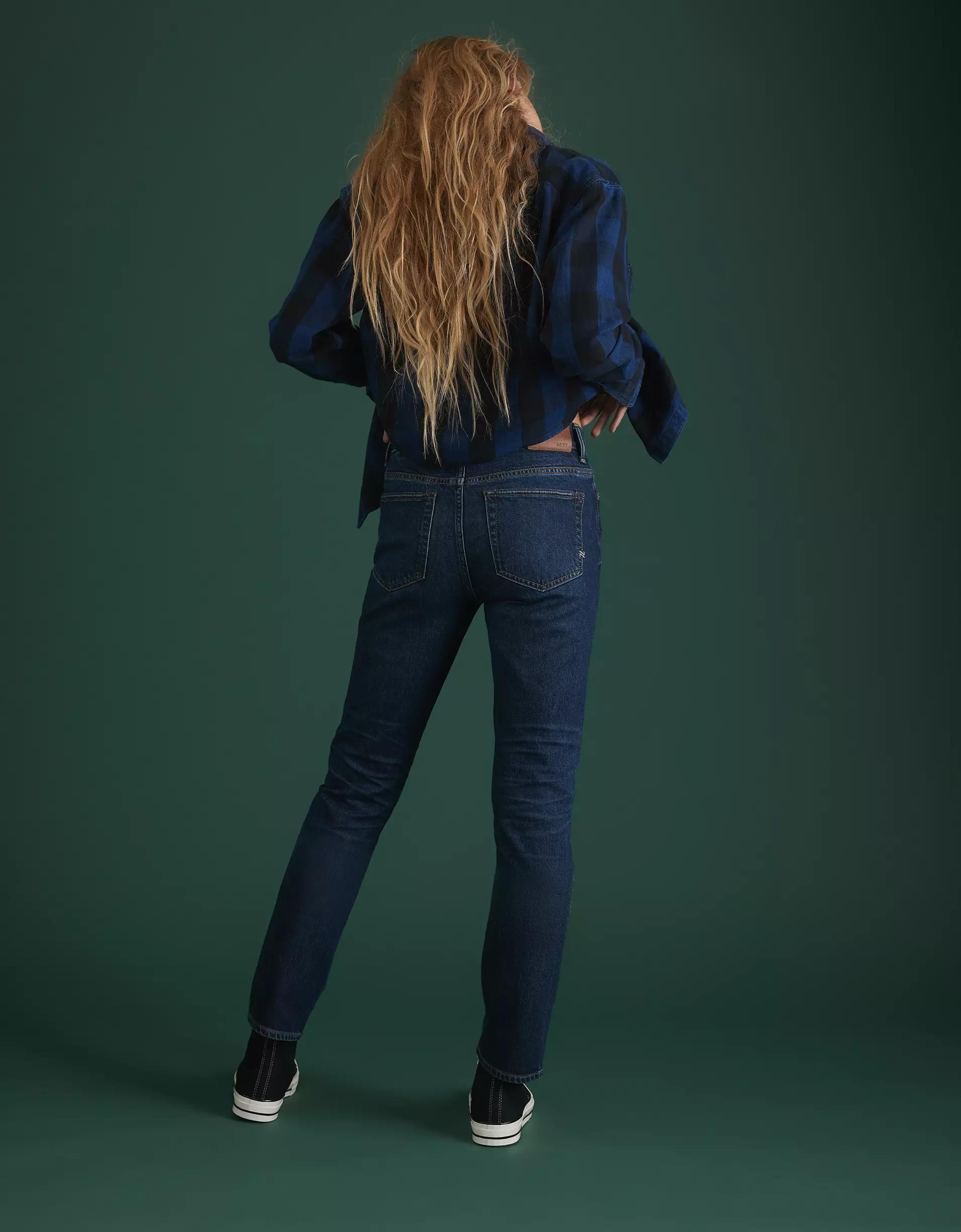 AE77 Premium Straight Crop Jean Product Image