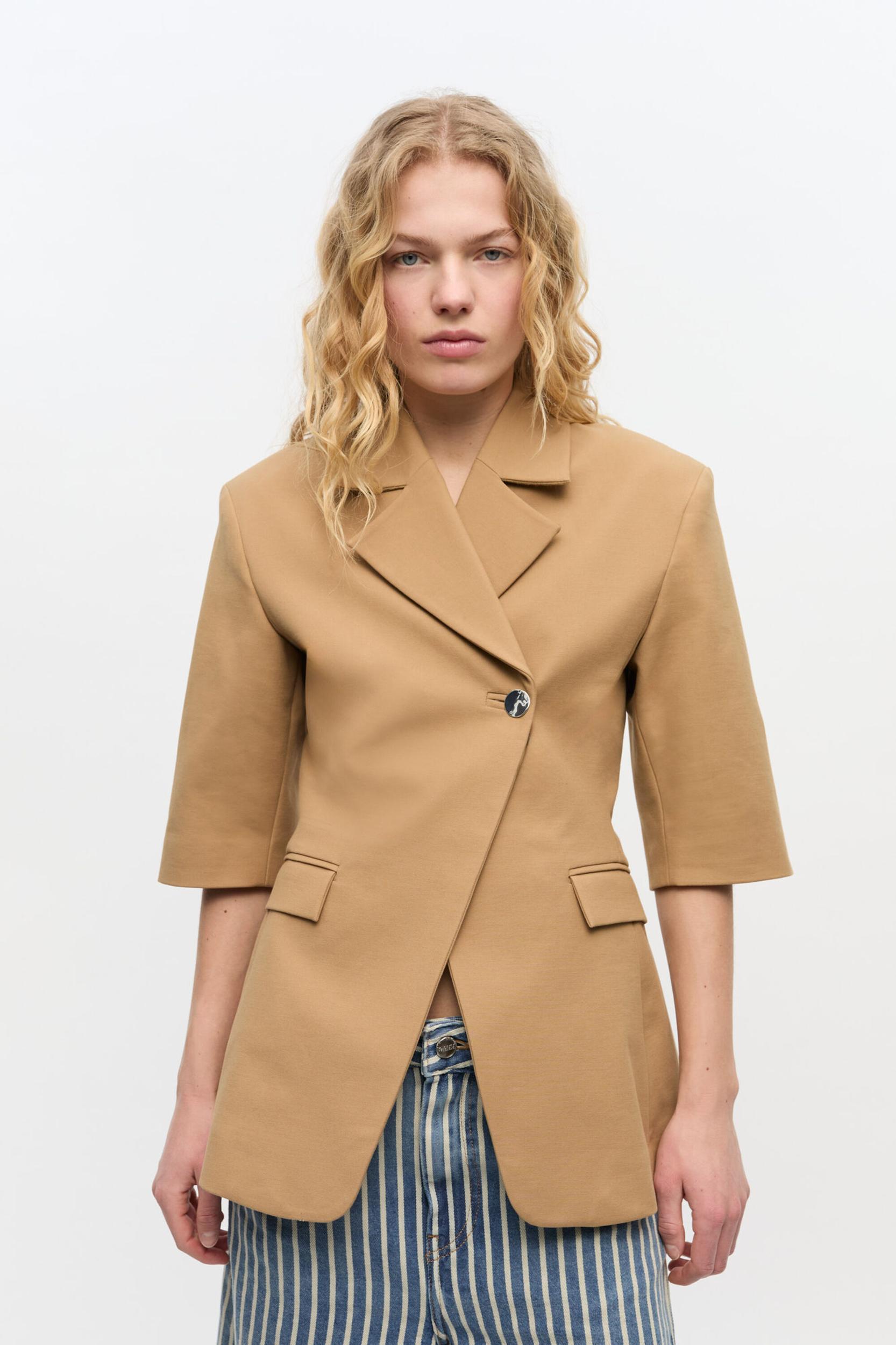 Camel 3/4 Sleeve Blazer Product Image