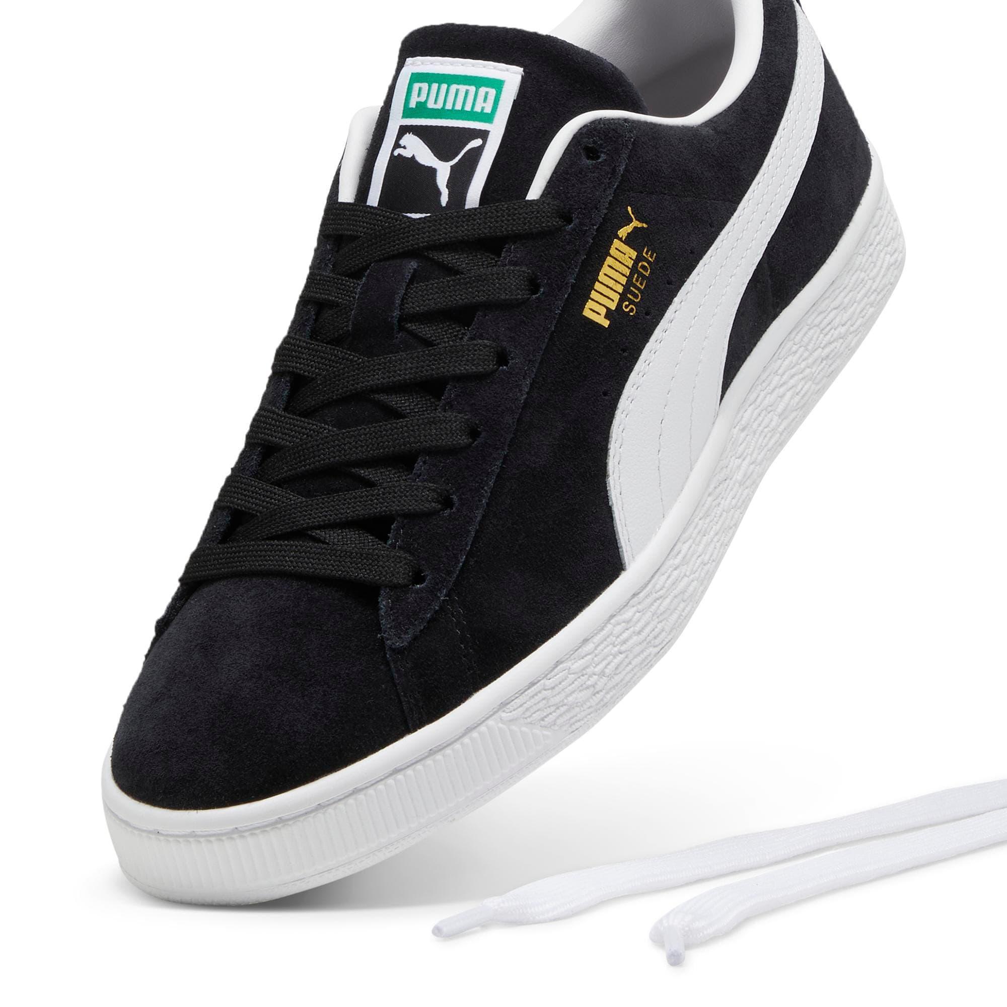 Suede Classic Women's Sneakers Product Image