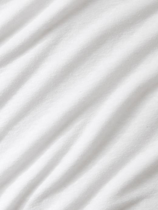 Getaway Linen Blend V-Neck Tee Product Image