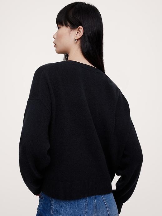 Lightweight Cashmere Cropped Sweater Product Image