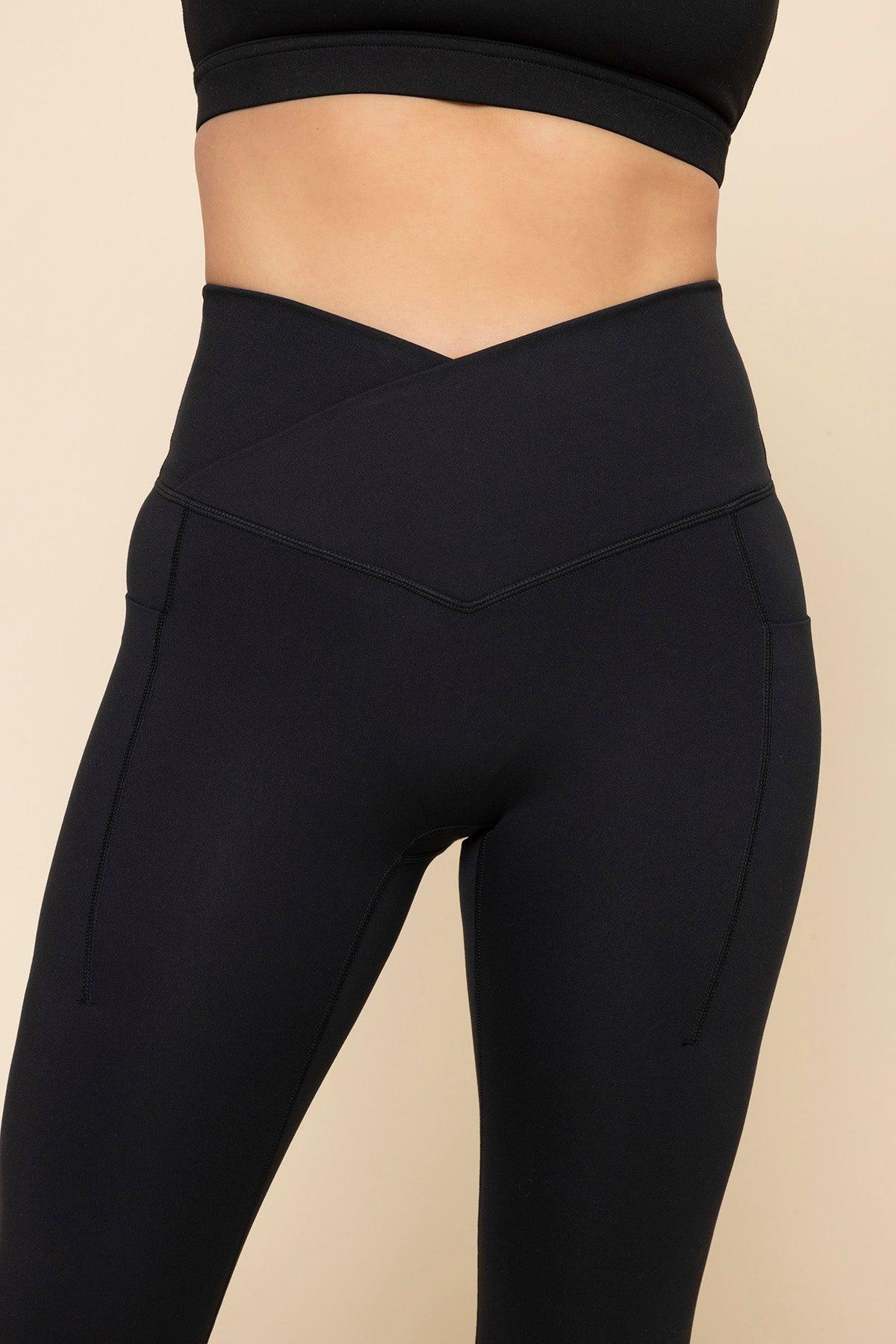 Crisscross Hourglass® Capri - Black Product Image