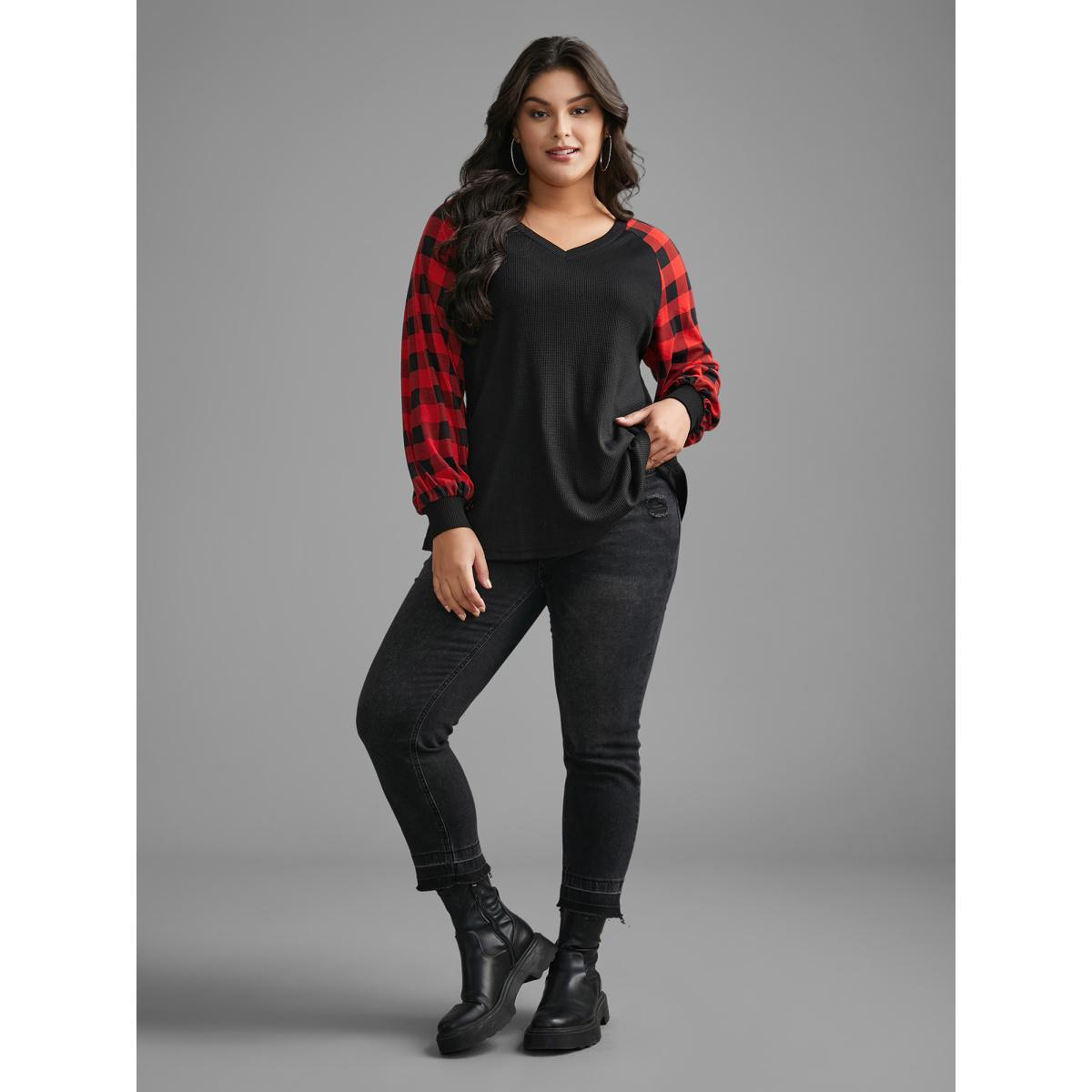 Plus Size V Neck Plaid Patchwork Contrast T-shirt Black Women Casual Contrast V-neck Everyday T-shirts BloomChic 30/6X Product Image