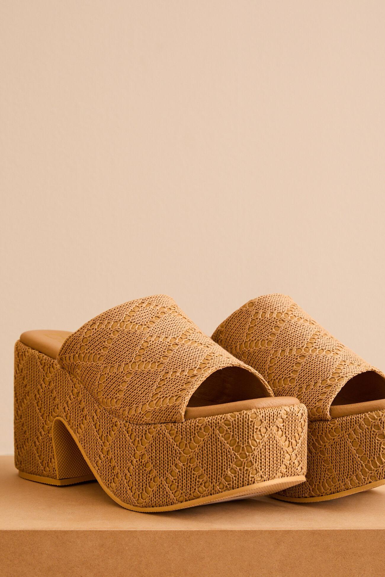 Como Platform Sandal by Matisse Product Image