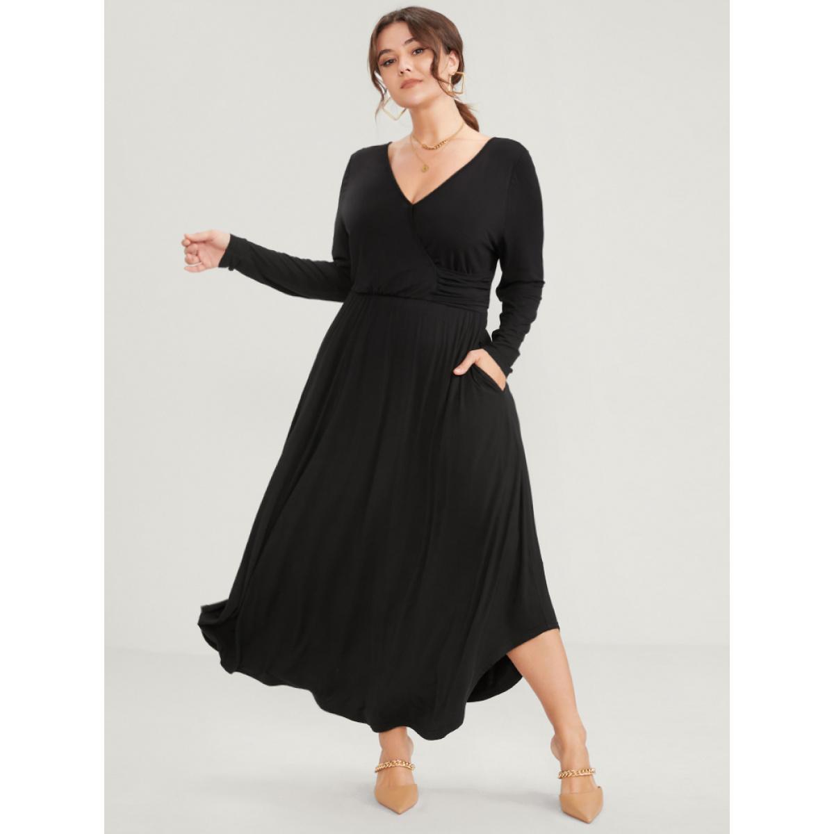 Plus Size Solid Pocket Button Elastic Waist Wrap Arc Hem Dress Black Women Elegant Arc Hem V-neck Long Sleeve Curvy Long Dress BloomChic 22-24/3X Product Image