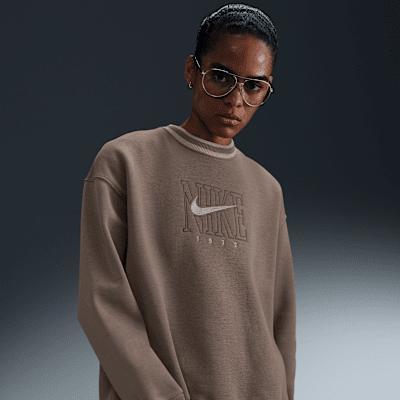 Women's Nike Sportswear Phoenix Fleece Oversized Graphic Crew-Neck Sweatshirt Product Image