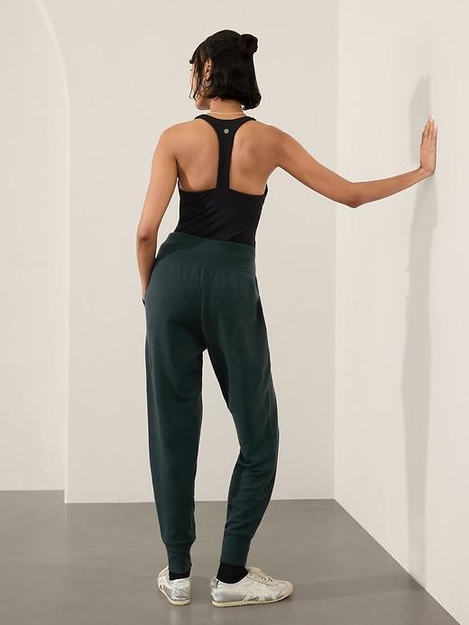 Coaster Luxe High Rise Jogger Product Image