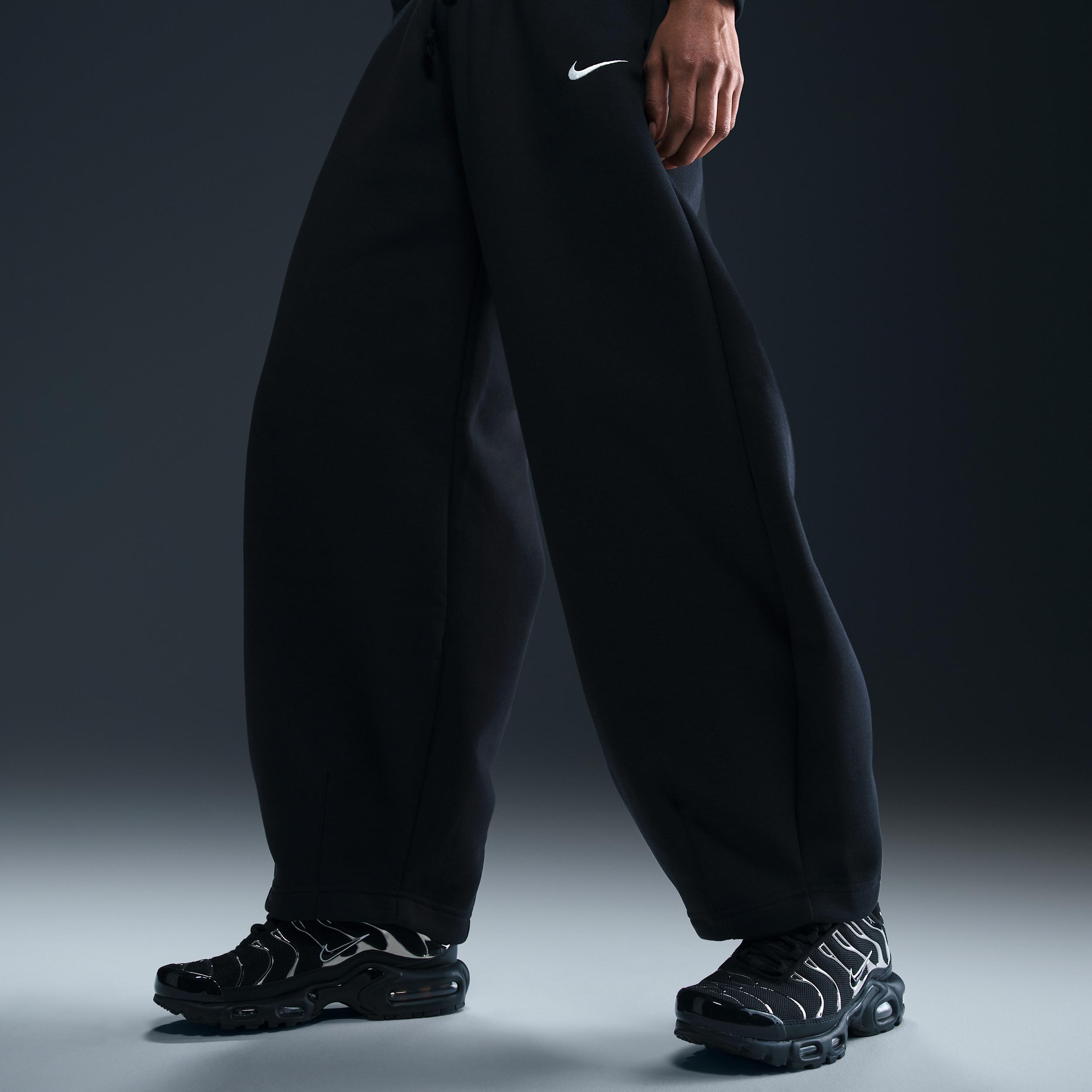 Nike Sportswear Phoenix Fleece Women's Mid-Rise Oversized Tapered Pants Product Image