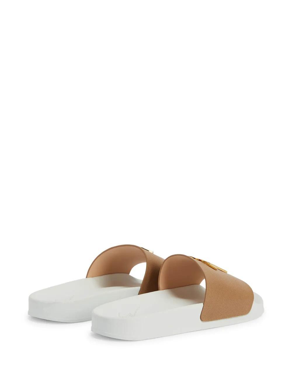 Brett flip flops Product Image