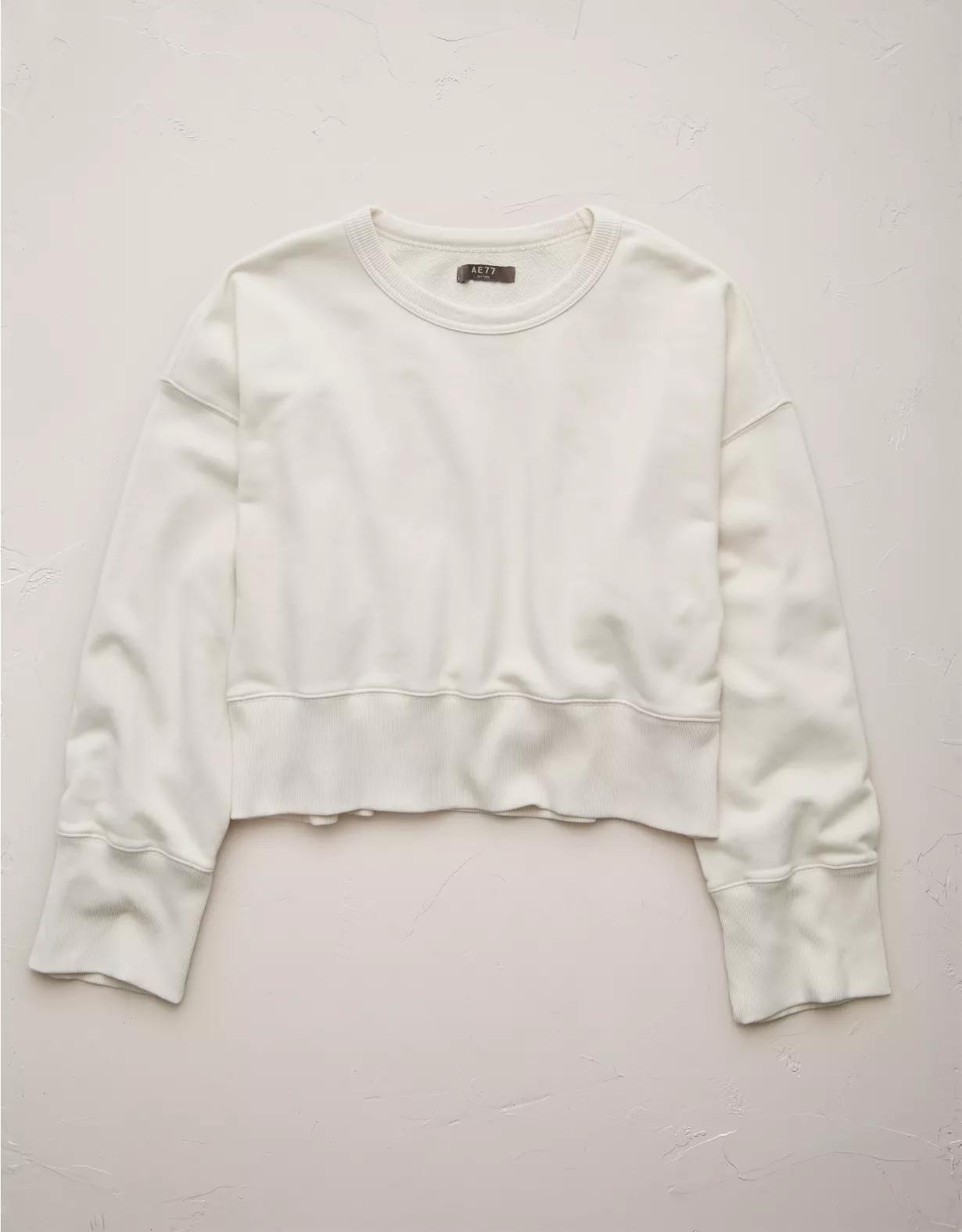 AE77 Premium Relaxed Cropped Sweatshirt Product Image