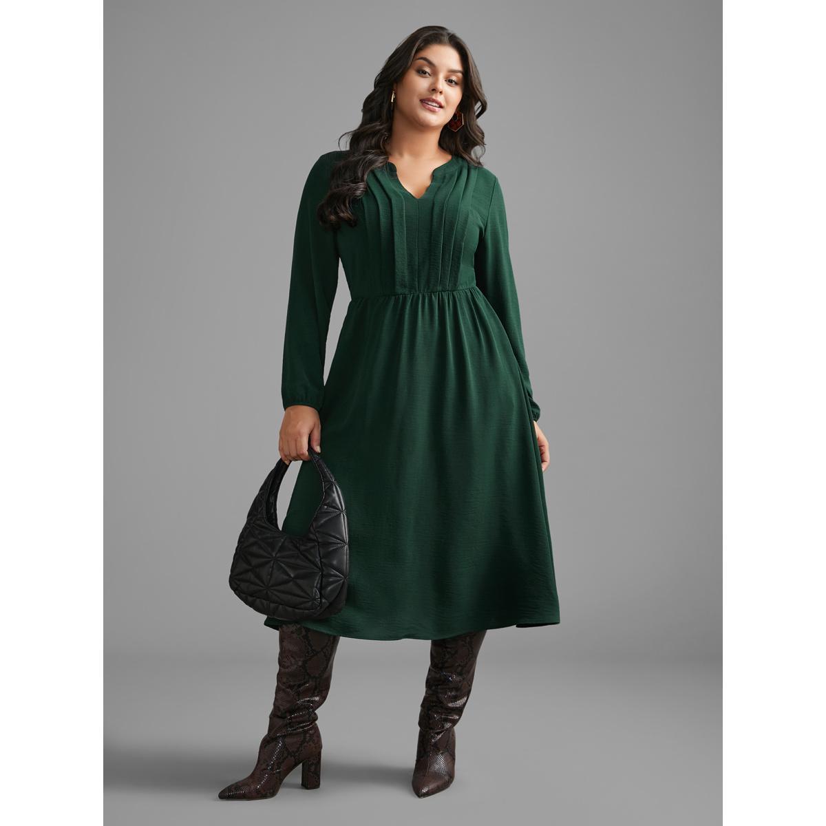 Plus Size Plain Notched Pleated Midi Dress DarkGreen Women At the Office Pleated Flat collar Long Sleeve Curvy BloomChic 14-16/1X Product Image