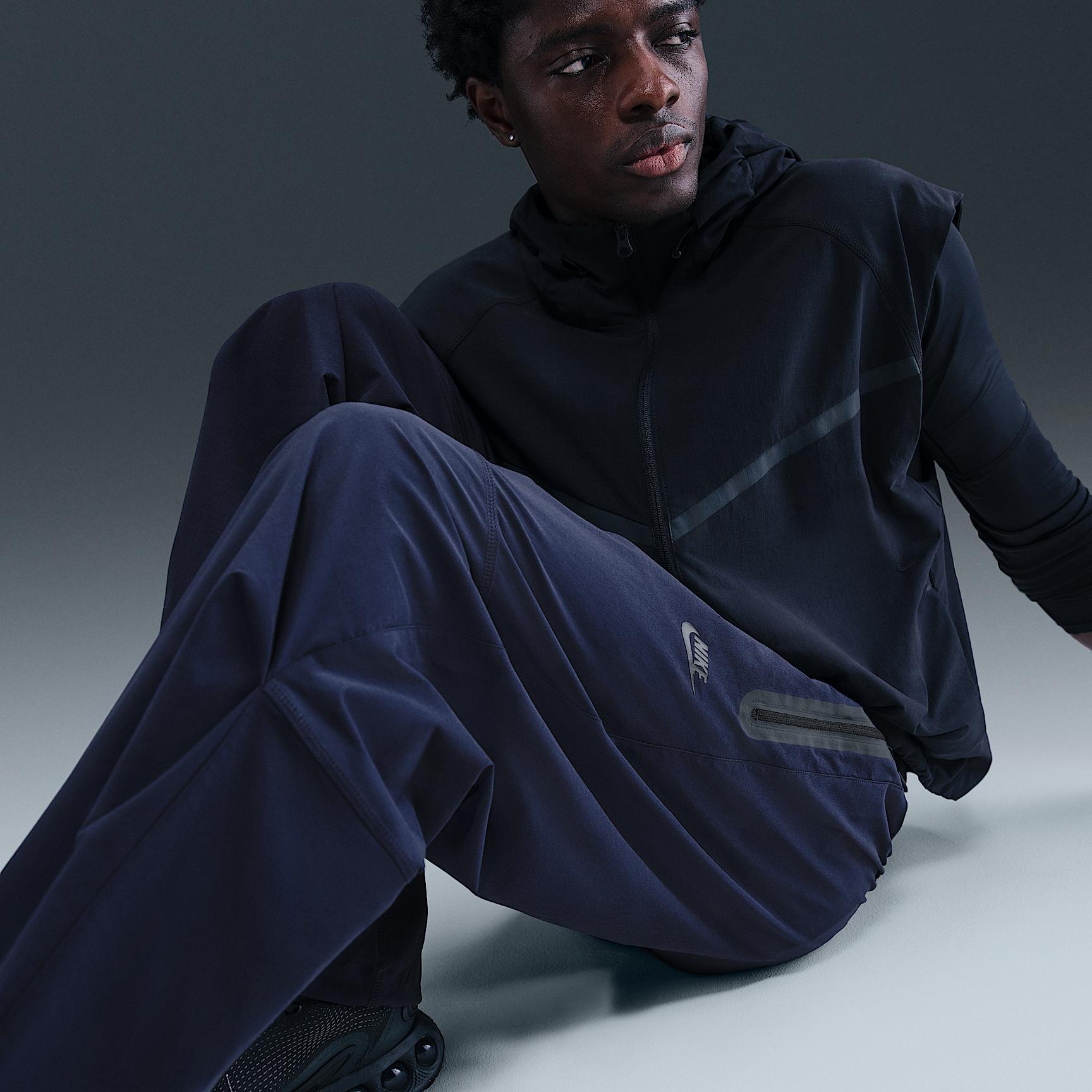Nike Mens Tech Woven Oversized Pants | HM7158-451 Product Image