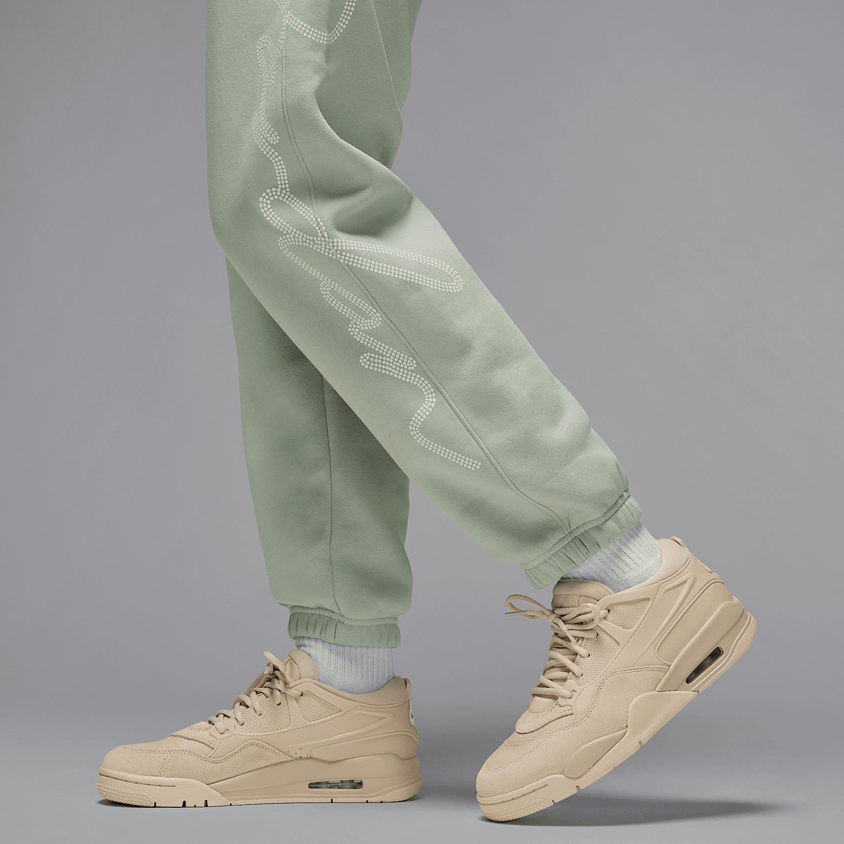 Women's Jordan Brooklyn Fleece Graphic Pants Product Image