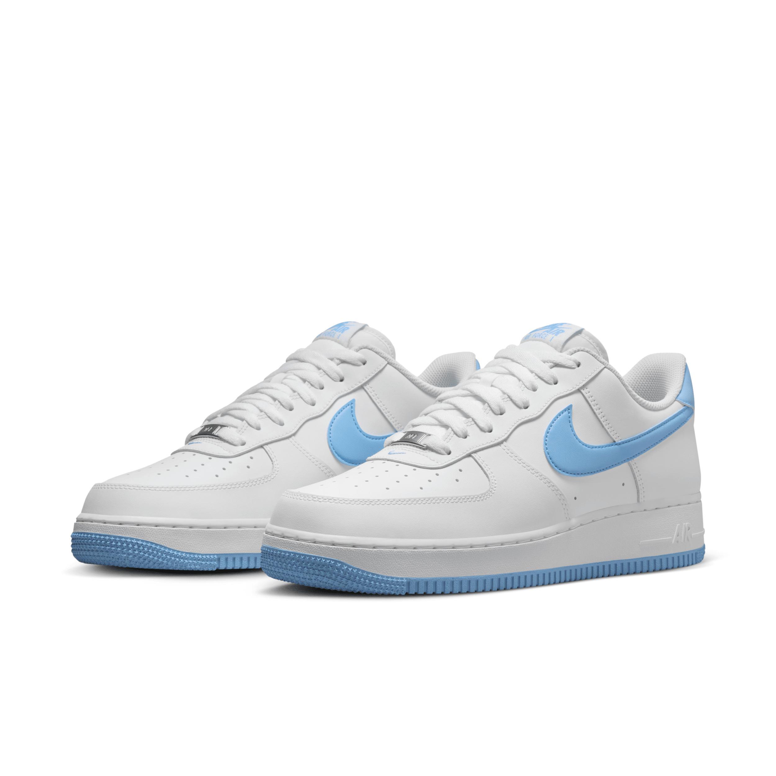 Nike Mens Nike Air Force 1 07 - Mens Basketball Shoes Product Image