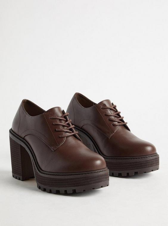 Lace-Up Heeled Oxford (WW) Product Image