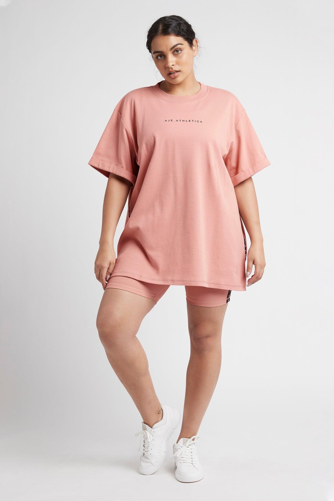 Logo T-Shirt 102 Product Image