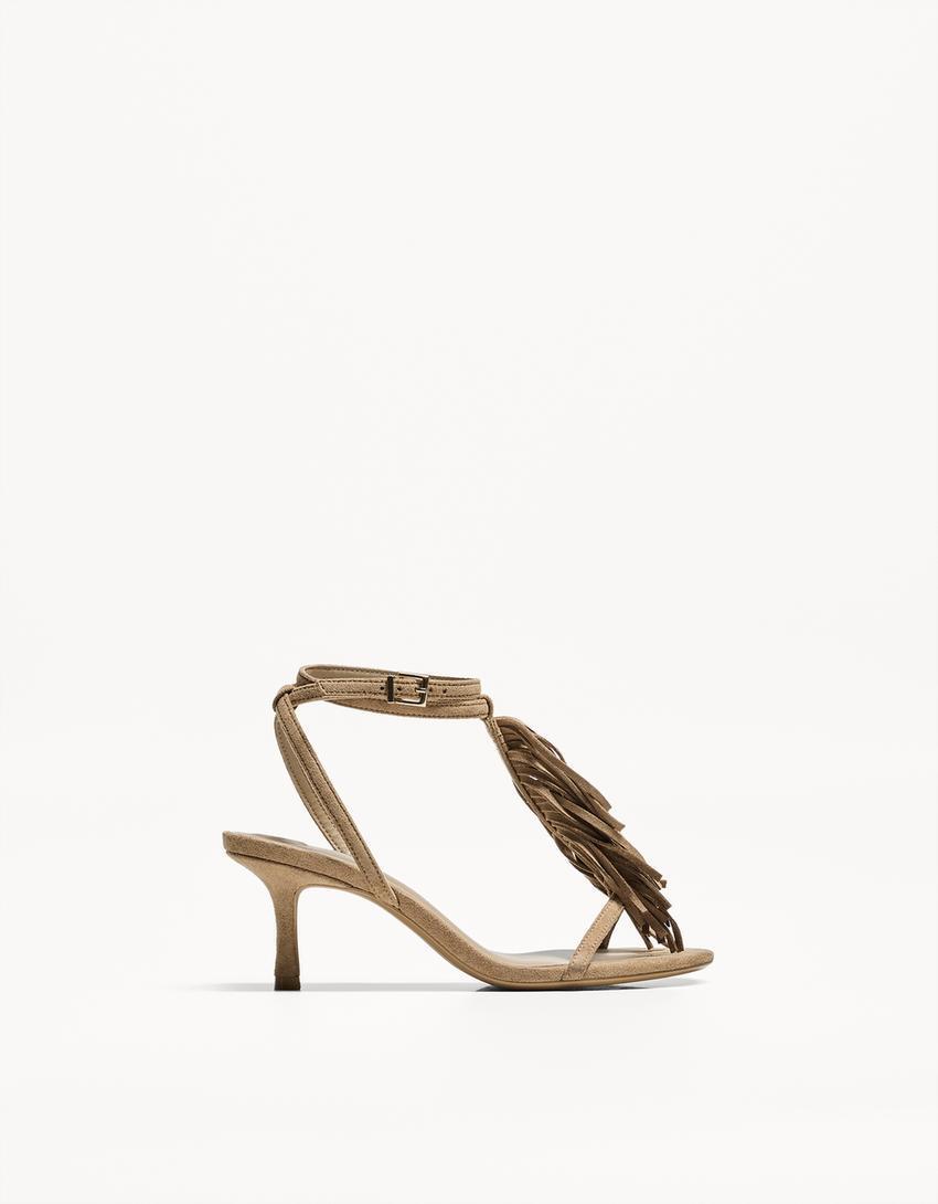 Kitten-heel sandals with fringing Product Image