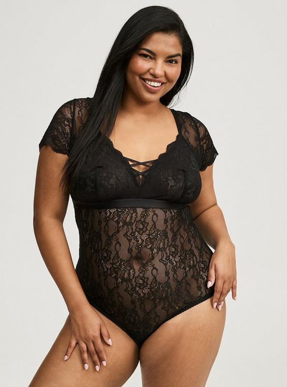 Lace Short Sleeve Bodysuit Product Image