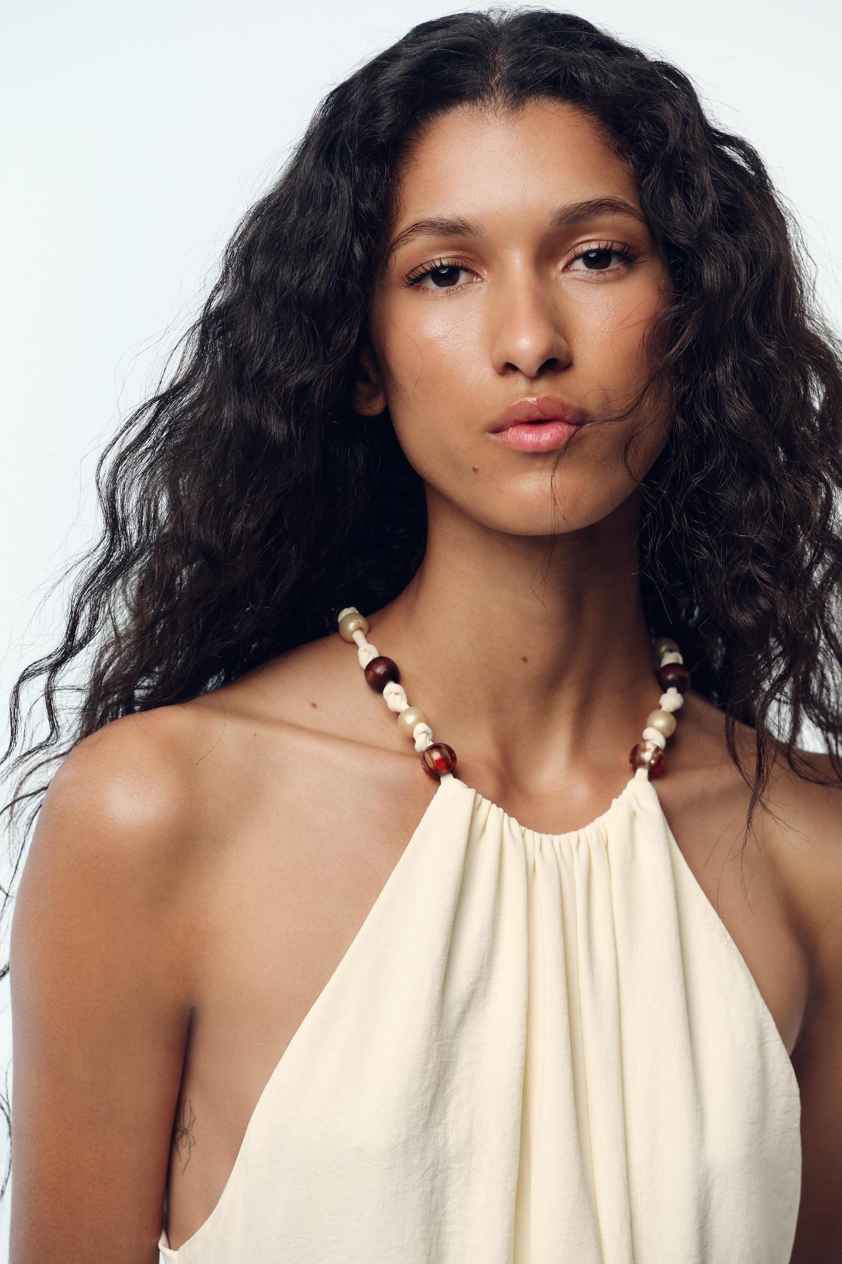 KNOT CUT OUT MIDI DRESS Product Image