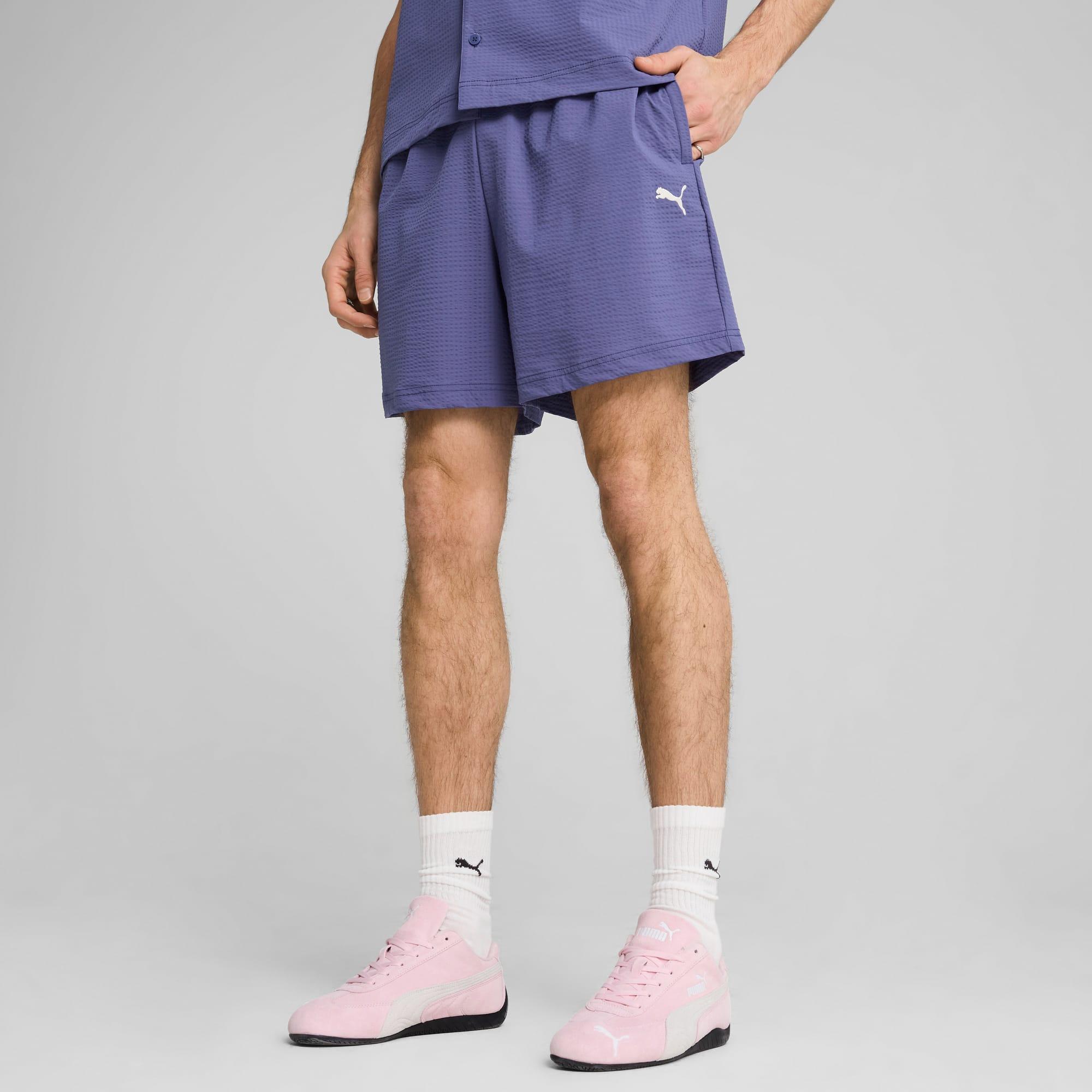 WARDROBE ESSENTIALS Men's Seersucker Relaxed 6" Shorts Product Image