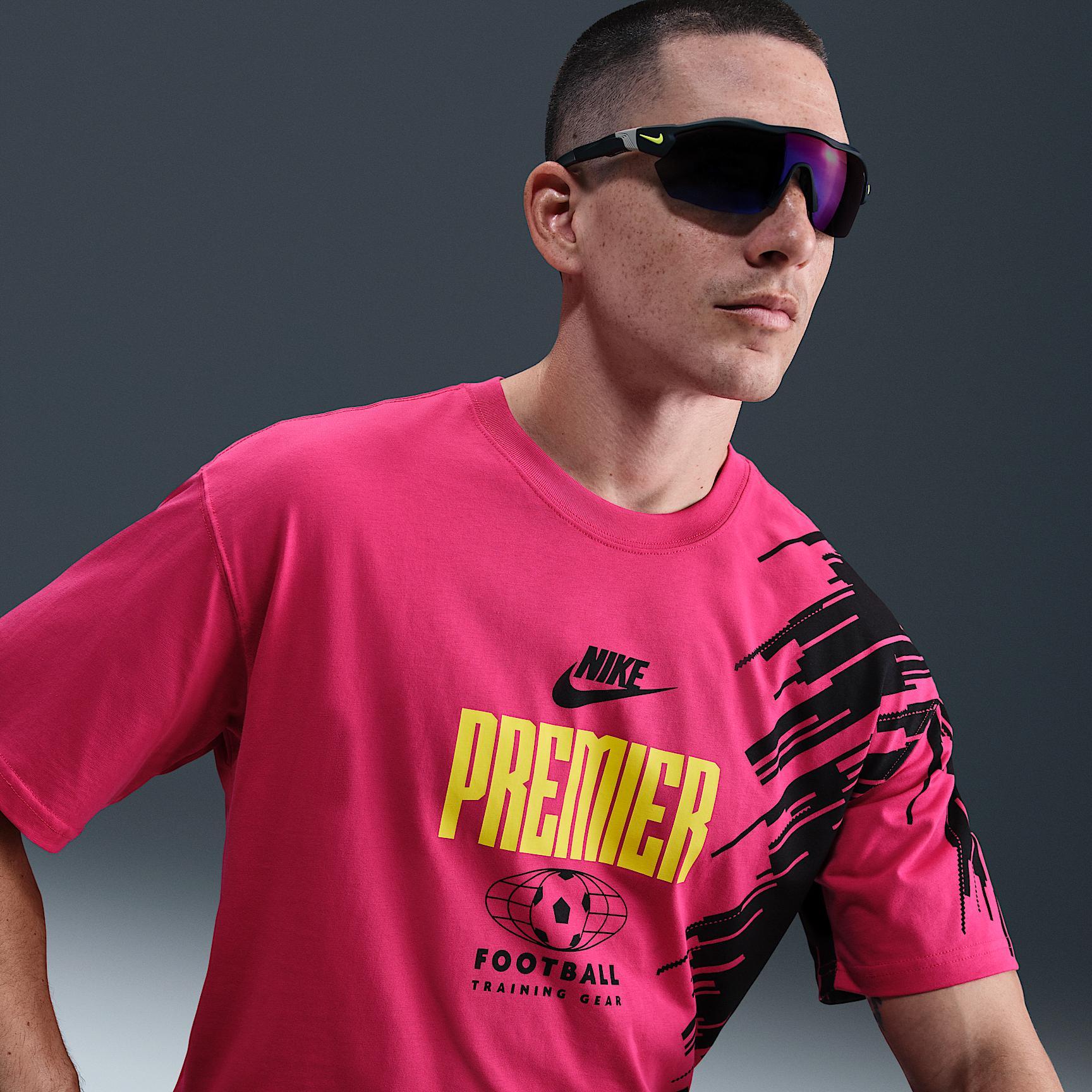 Nike Men's Max90 Soccer T-Shirt Product Image