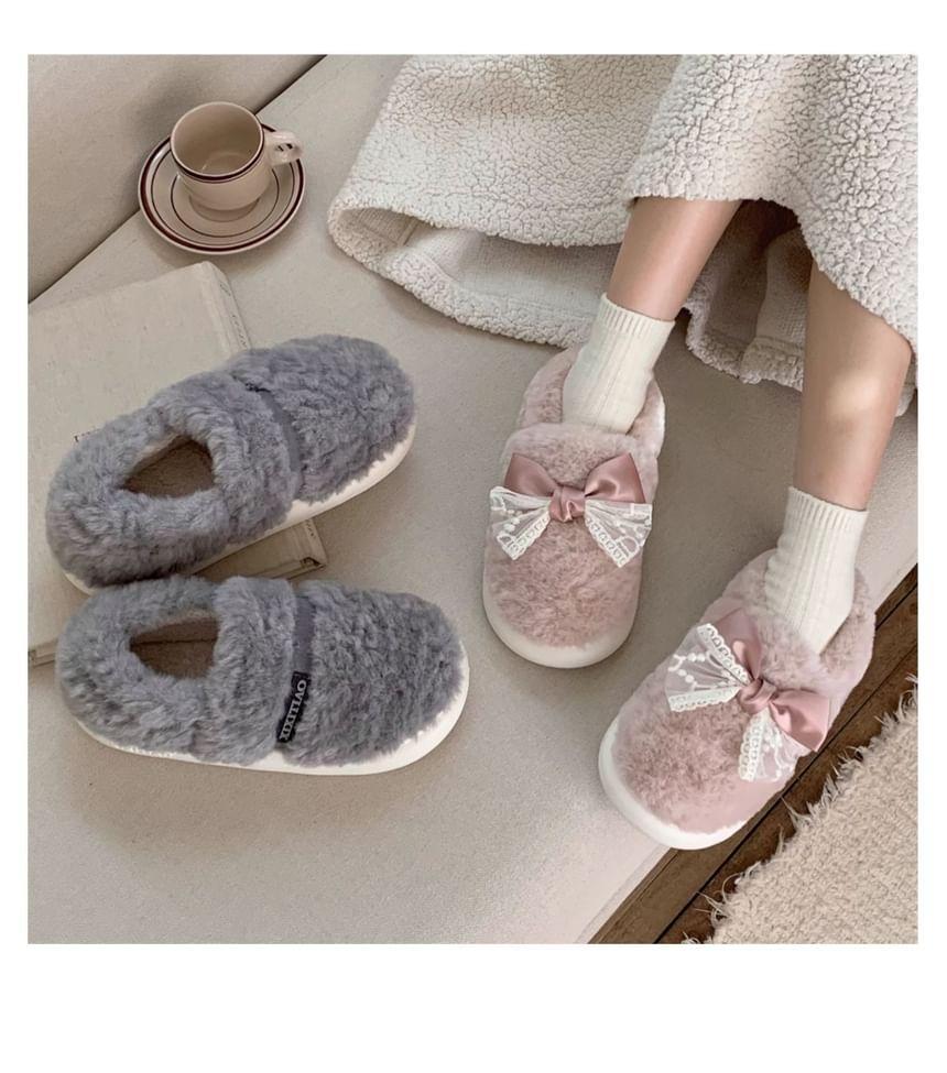 Lace Bow Fluffy Slippers Product Image