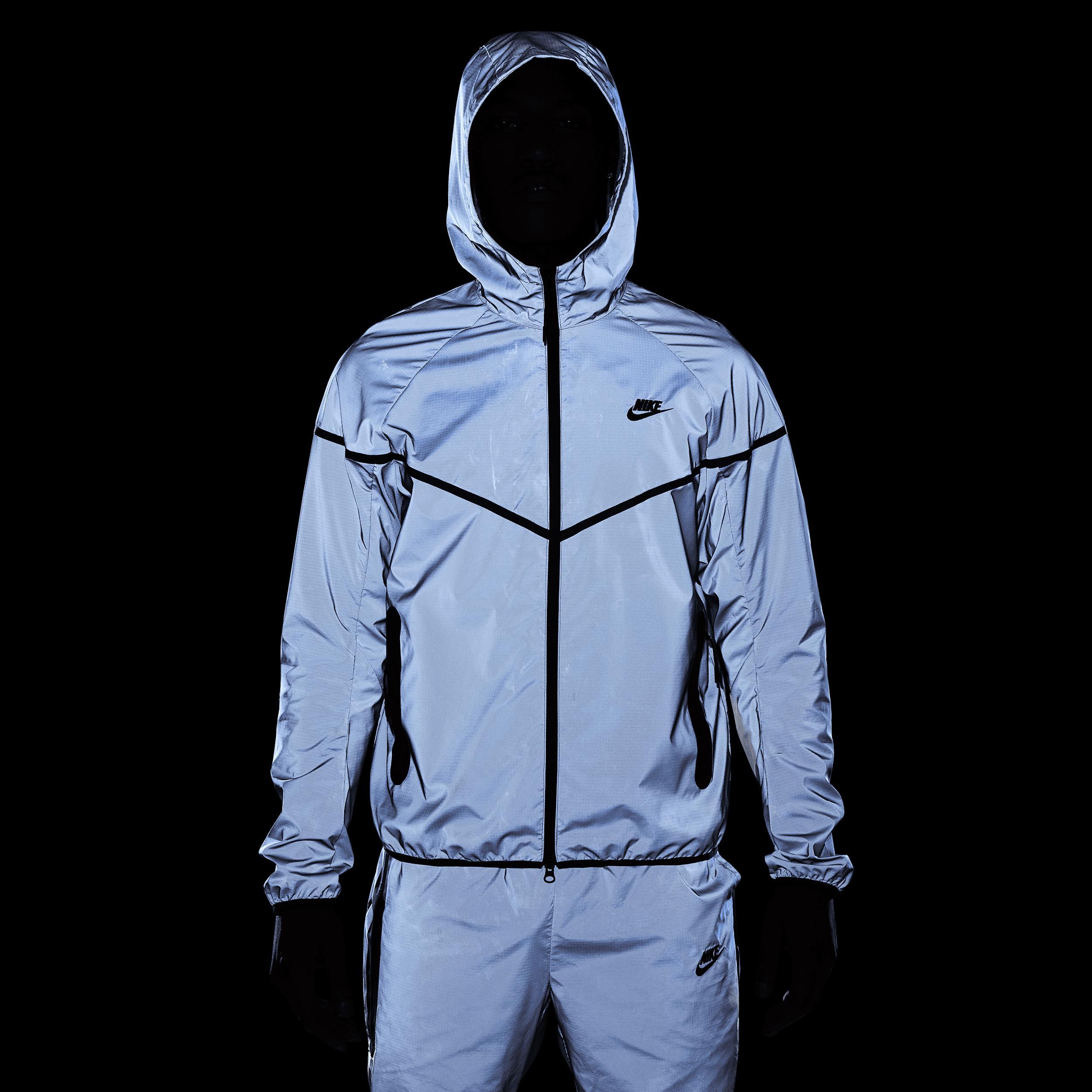 Mens Nike Tech Woven Flash Jacket Product Image