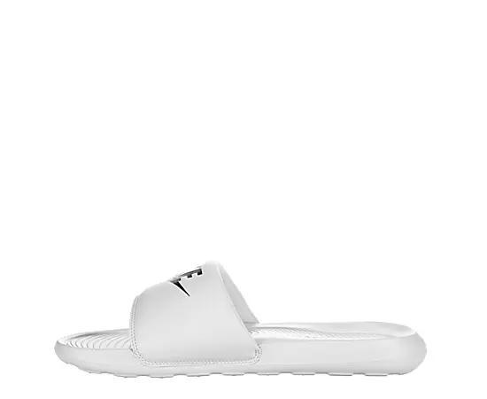 Nike Men's Victori One Slides Product Image