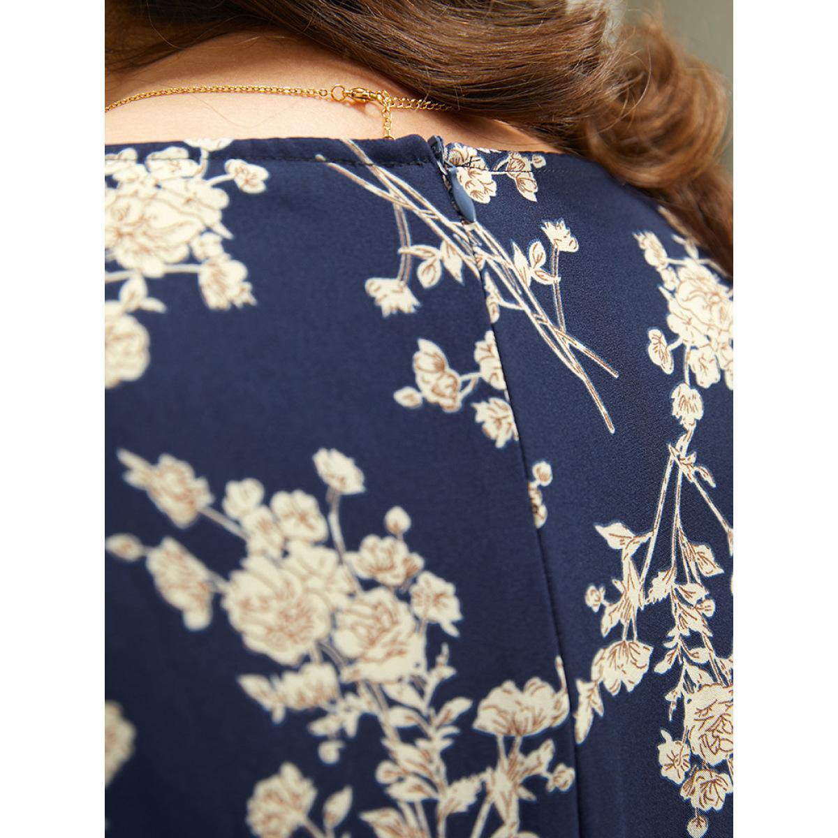 Plus Size DarkBlue Floral Print Bell Sleeve Pocket Belted Jumpsuit Women Elegant Elbow-length sleeve V-neck Dailywear Loose Jumpsuits BloomChic 30/6X Product Image