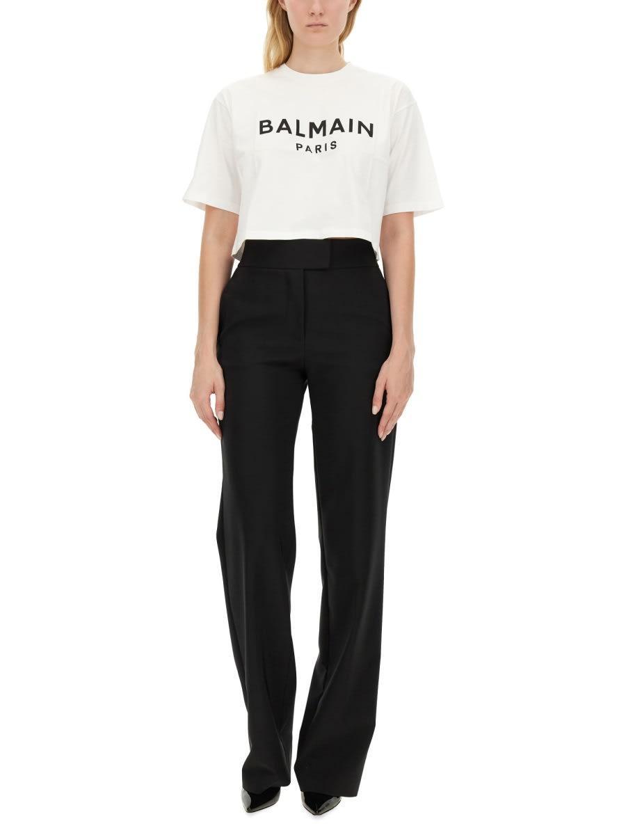 BALMAIN White Cotton Cropped T-shirt With Logo Print Product Image