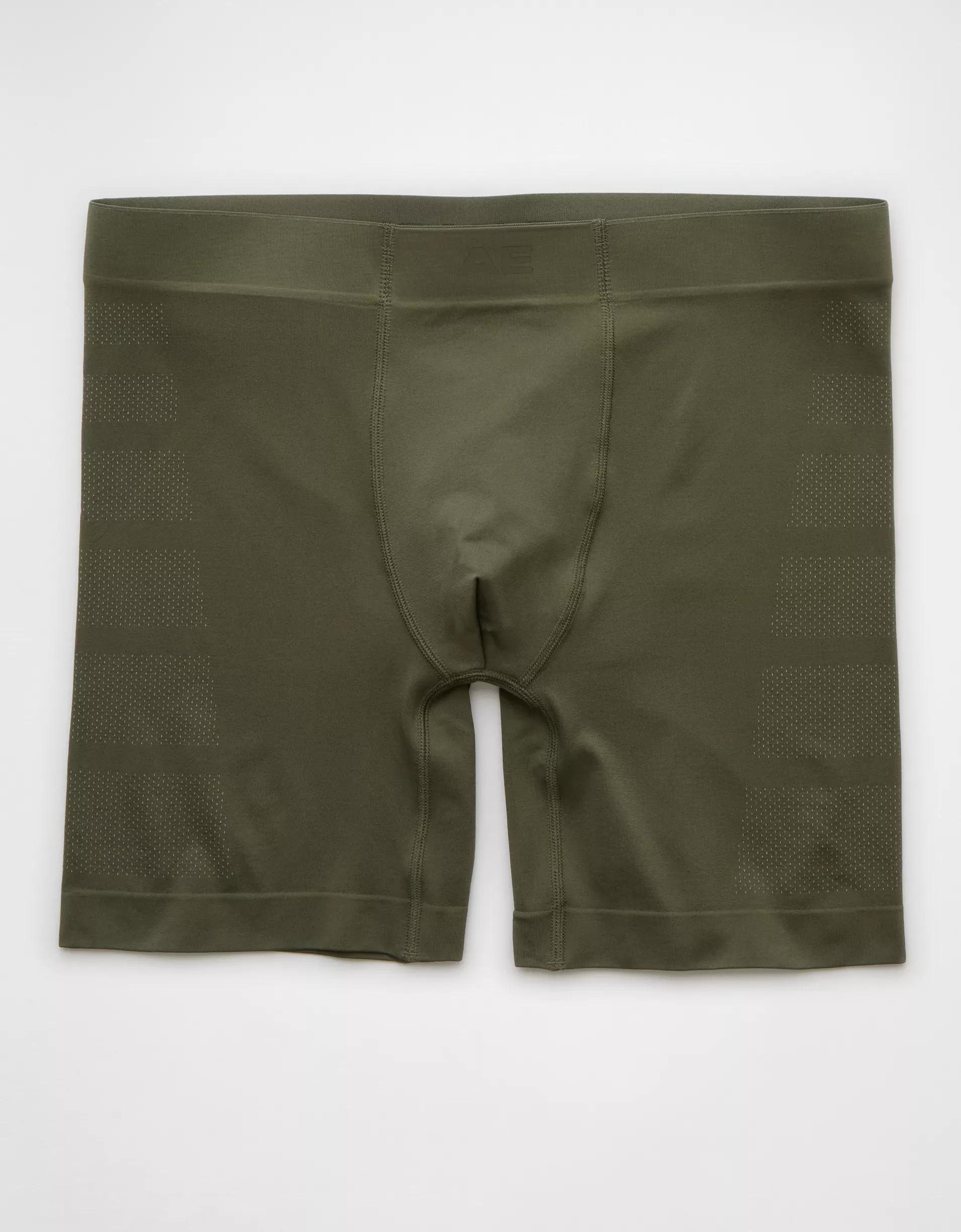 AEO Men's Camo 6" StealthMode Boxer Brief Product Image