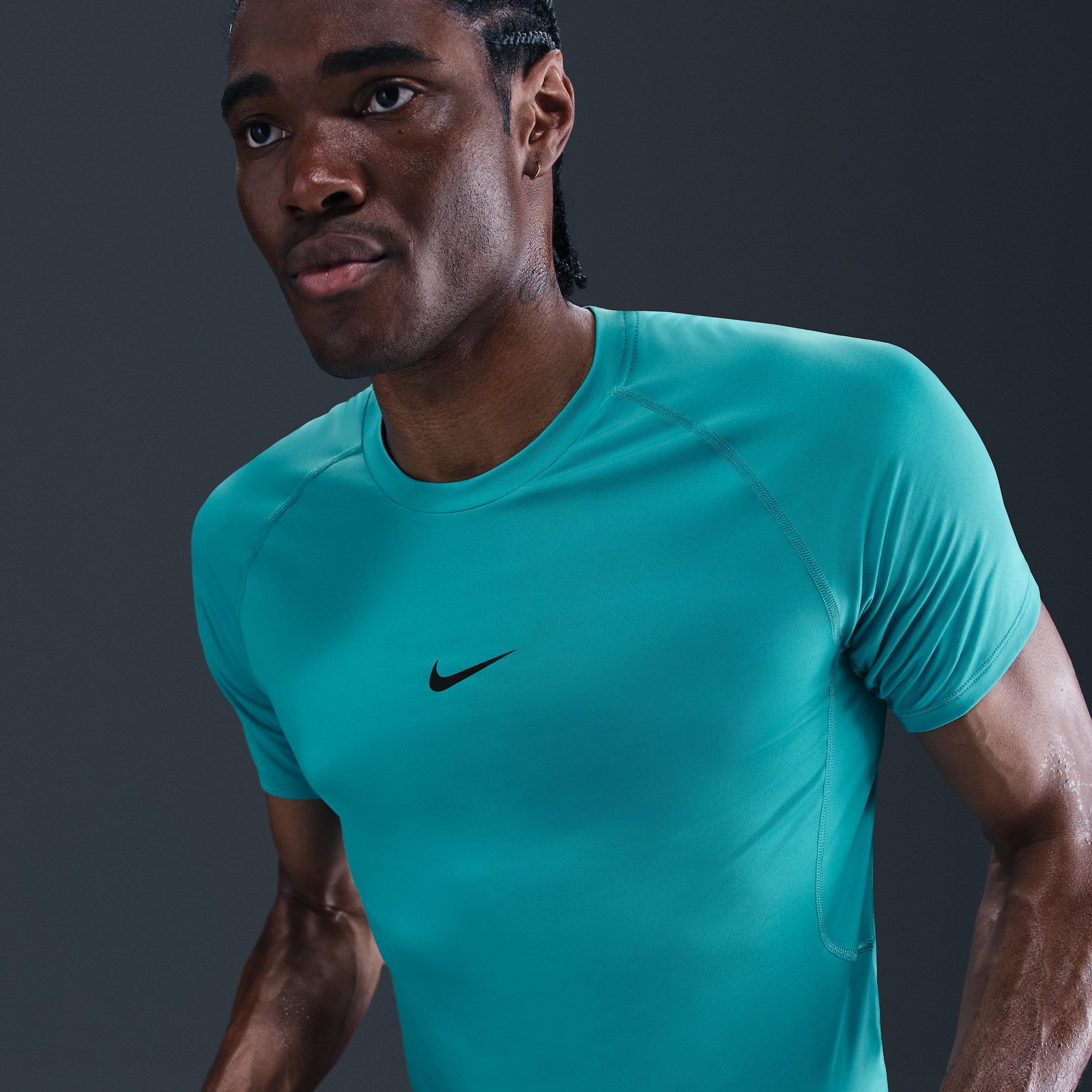 Nike Pro Men's Dri-FIT Slim Short-Sleeve Top Product Image
