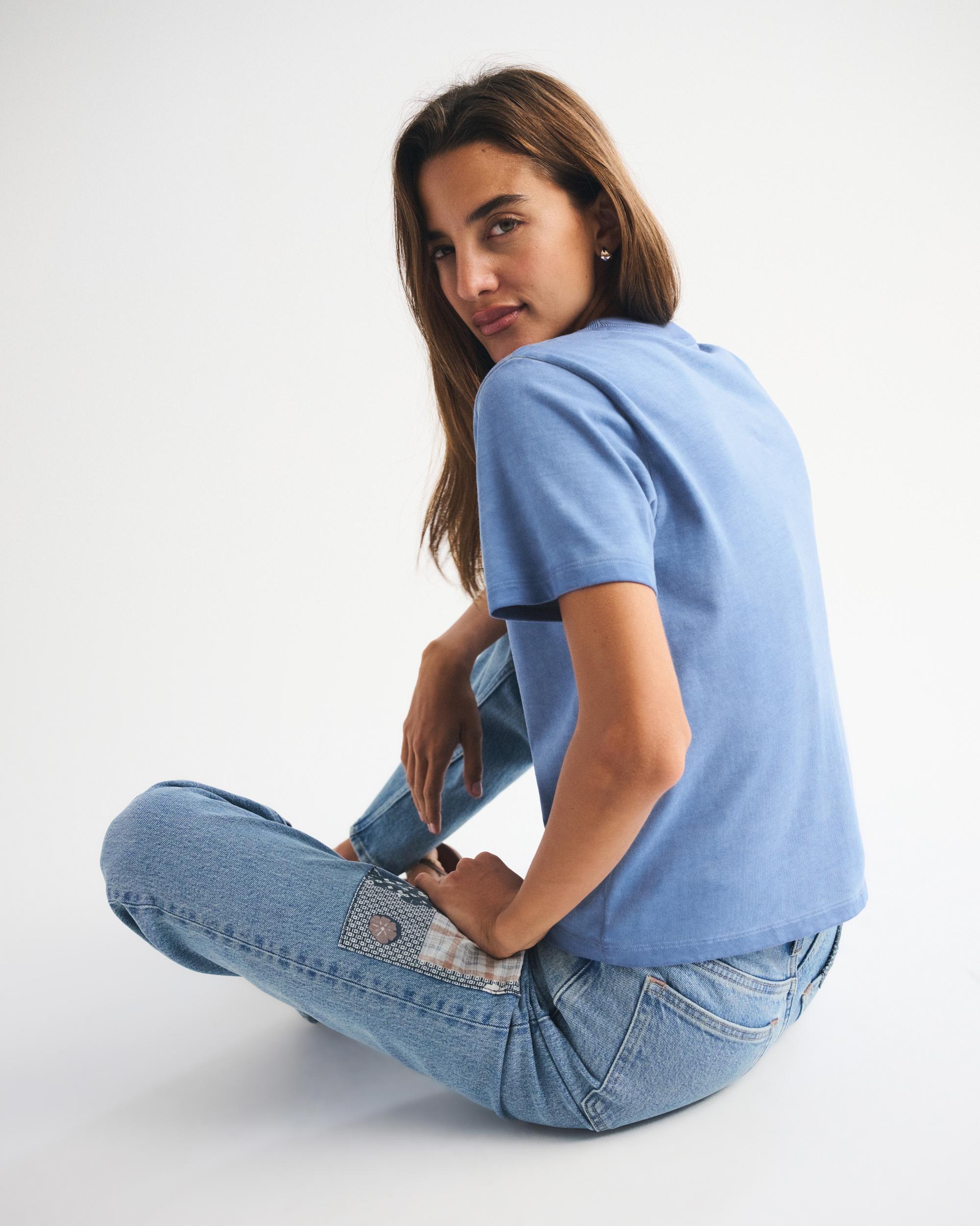 Essential Premium Polished Easy Tee Product Image