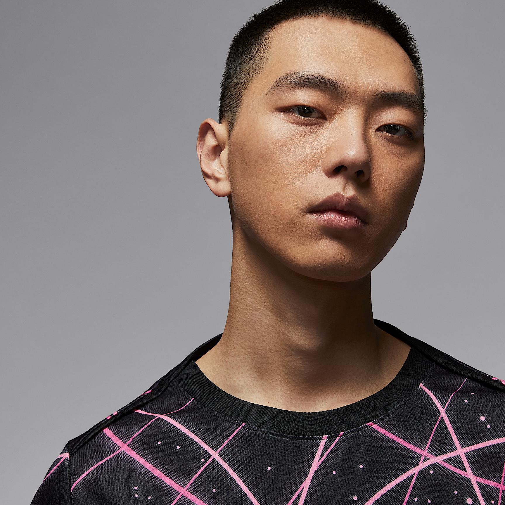 Paris Saint-Germain Academy Pro Nike Men's Dri-FIT Soccer Pre-Match Short-Sleeve Top Product Image