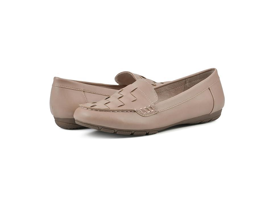 Cliffs by White Mountain Giver (Natural/Tumbled/Smooth) Women's Shoes Product Image