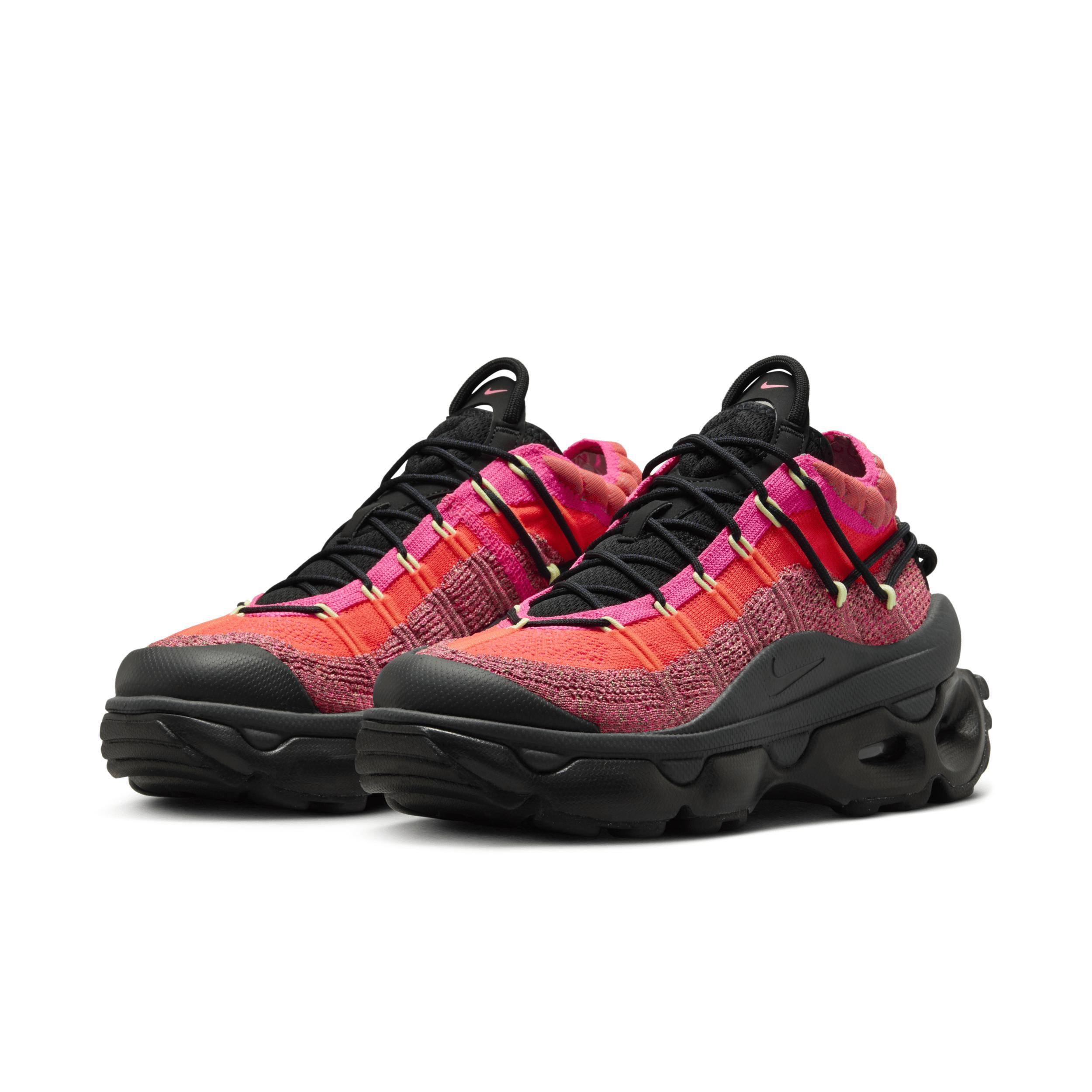 Nike Women's Air Max Flyknit Venture Shoes Product Image