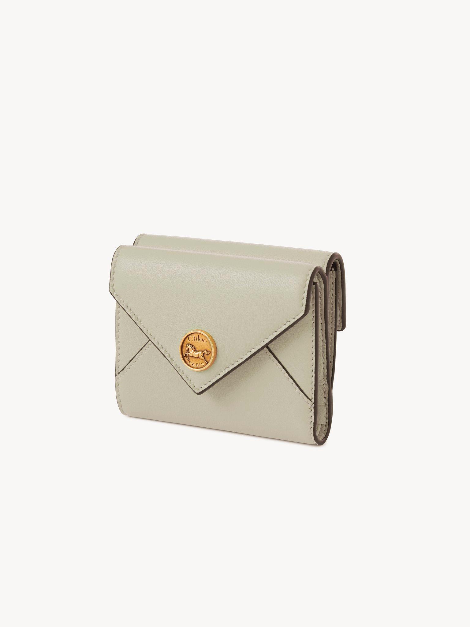 Small Envelope tri-fold in grained leather Product Image