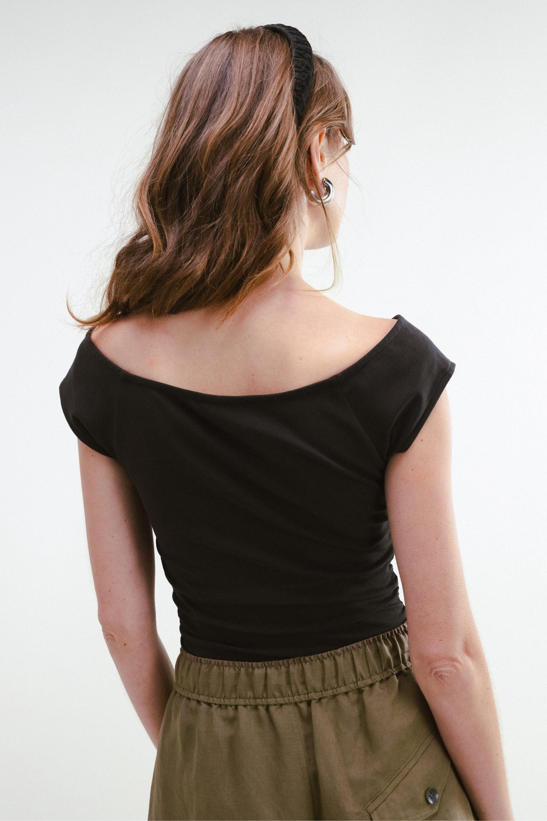 Poised Top - Black Product Image