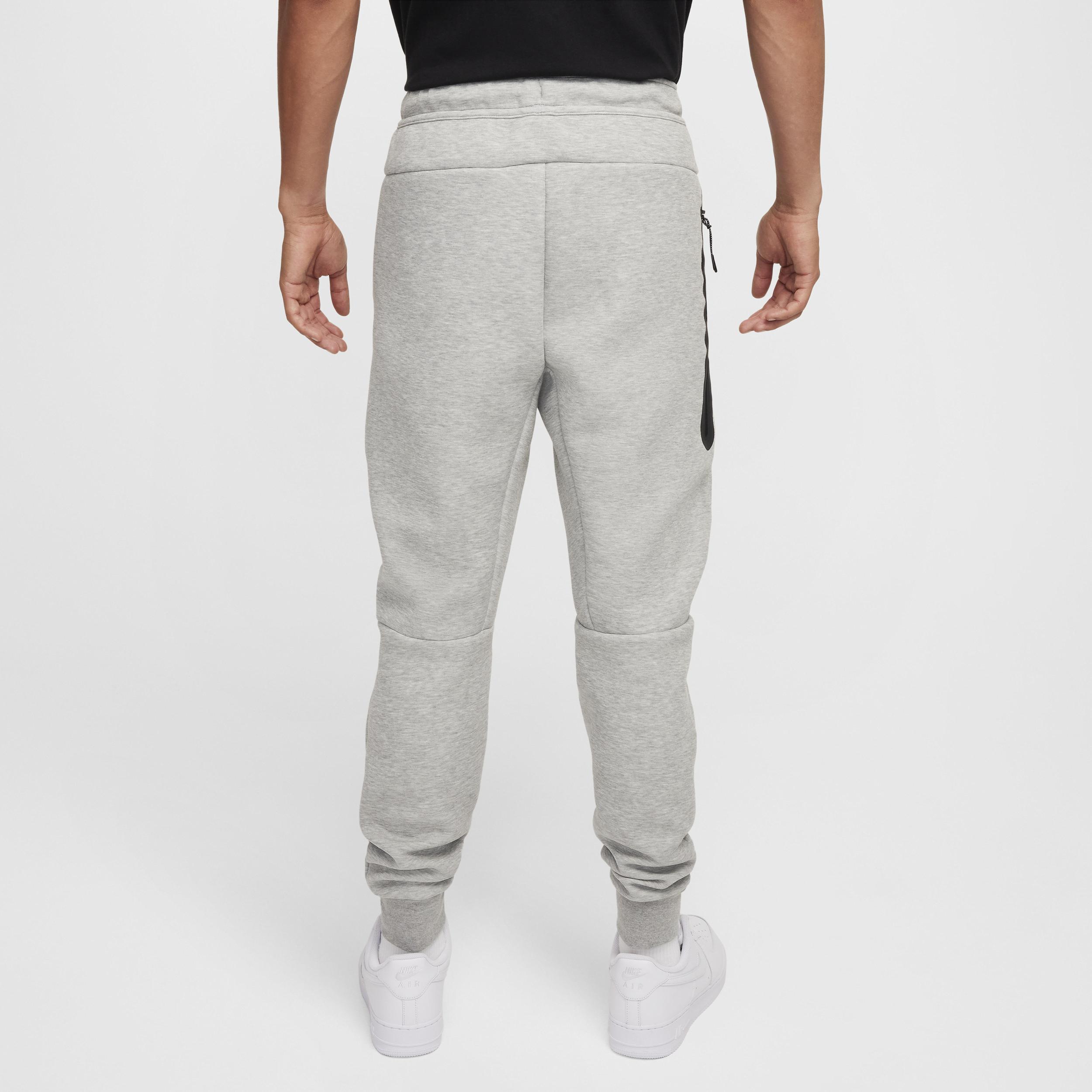 Nike Men's Tech Fleece Jogger Pants Product Image