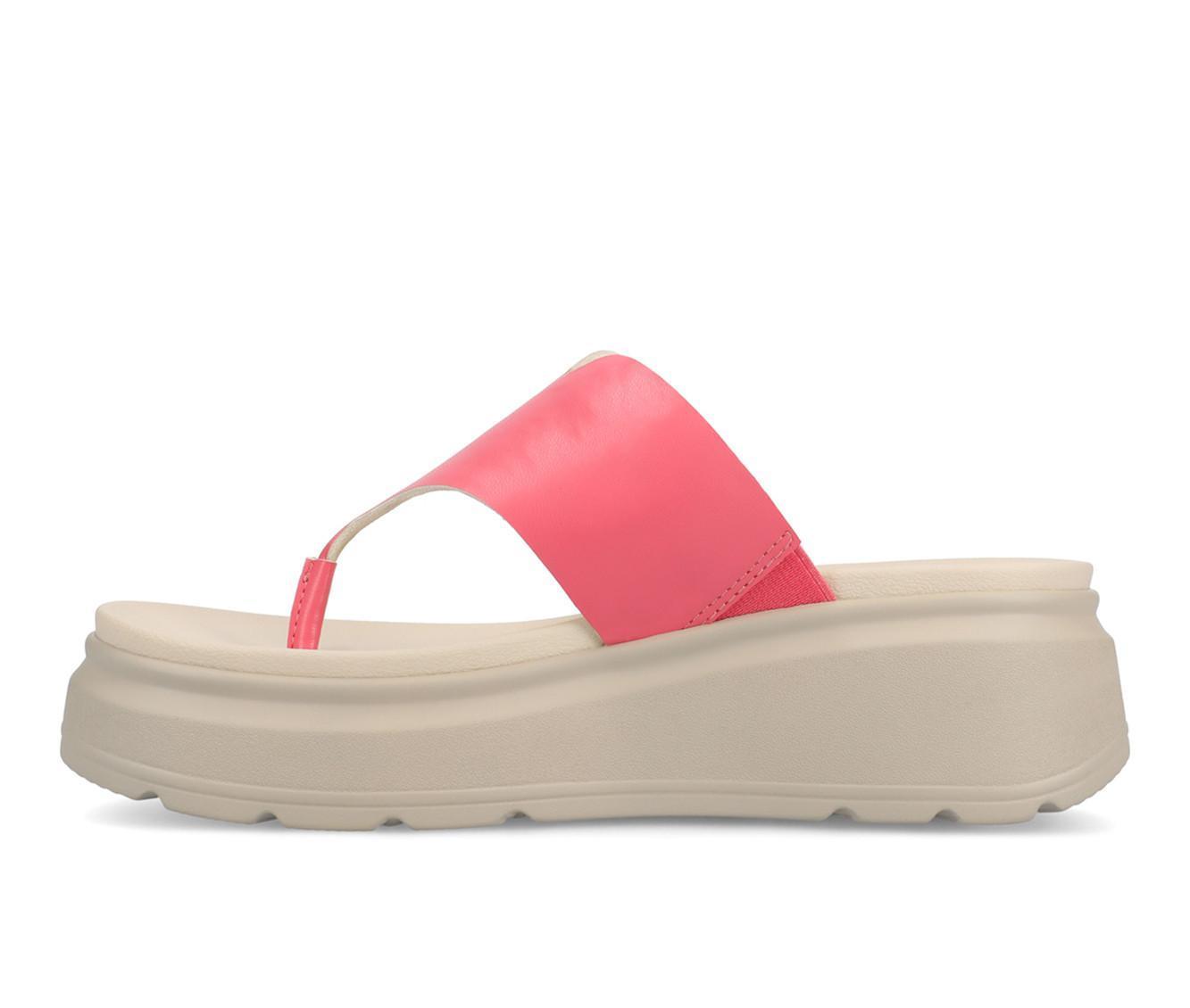Women's Journee Collection Carah Platform Flip-Flops Product Image