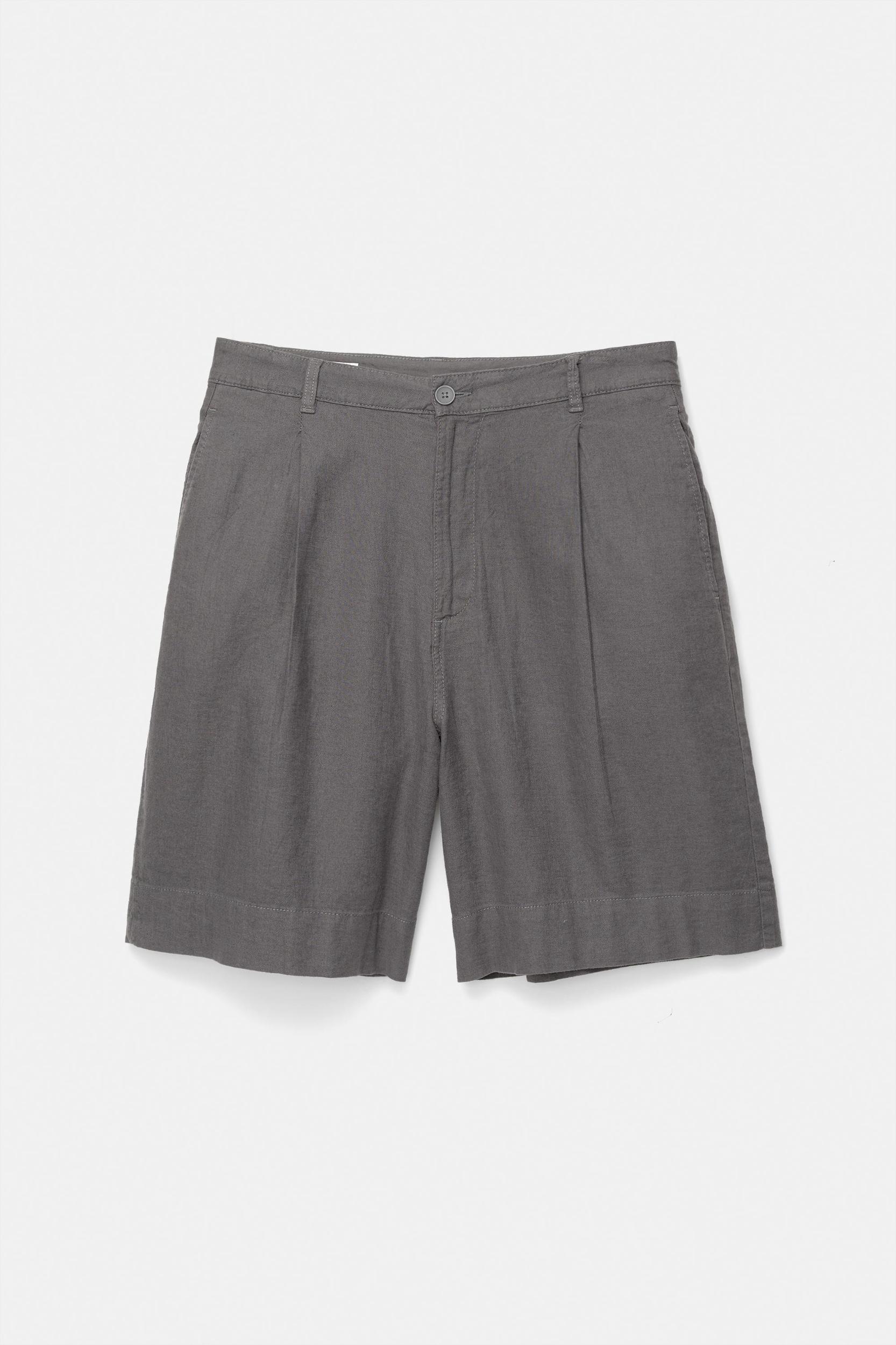 Baggy linen blend Bermuda shorts Product Image