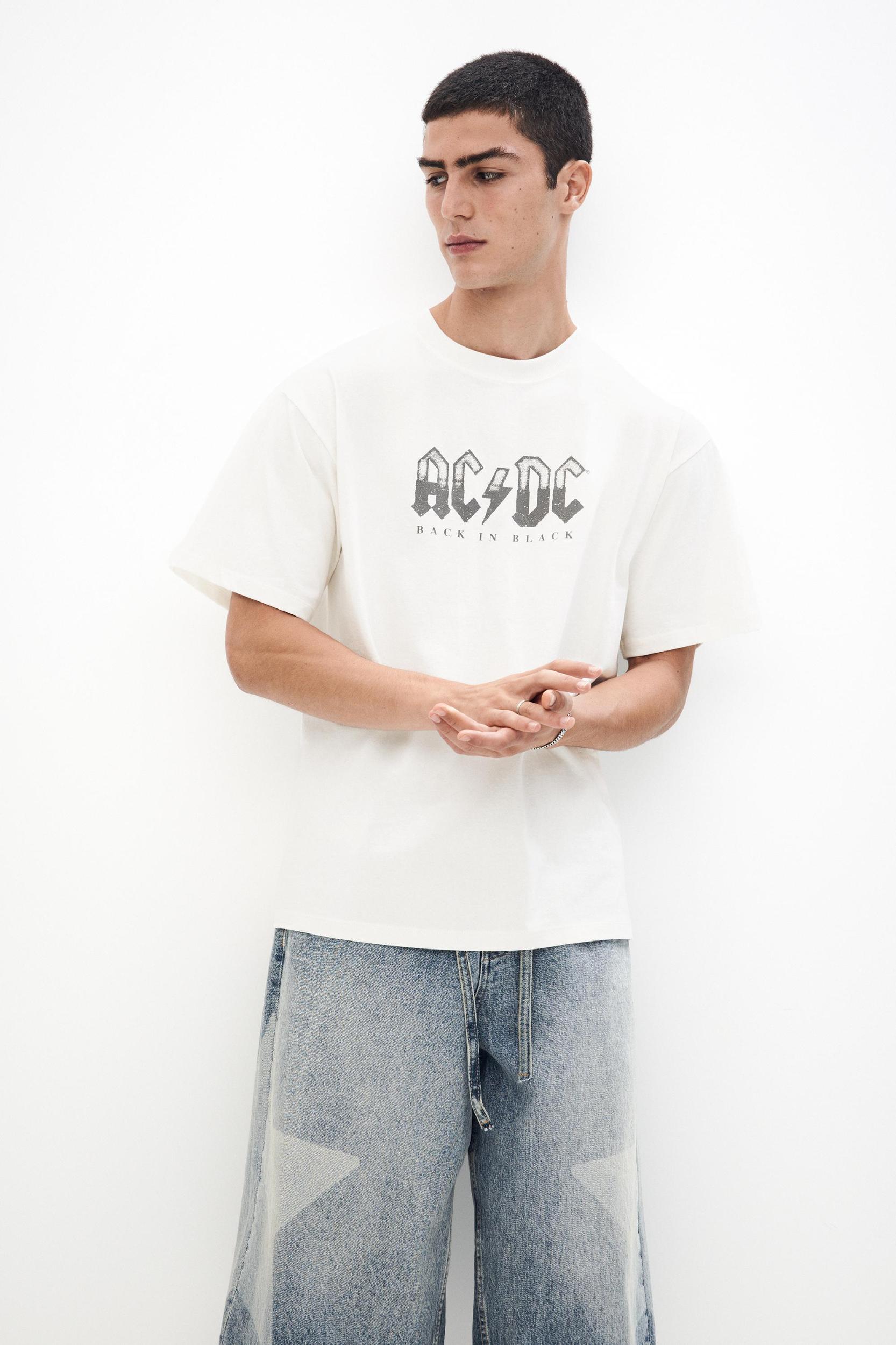 AC/DC T-shirt Product Image