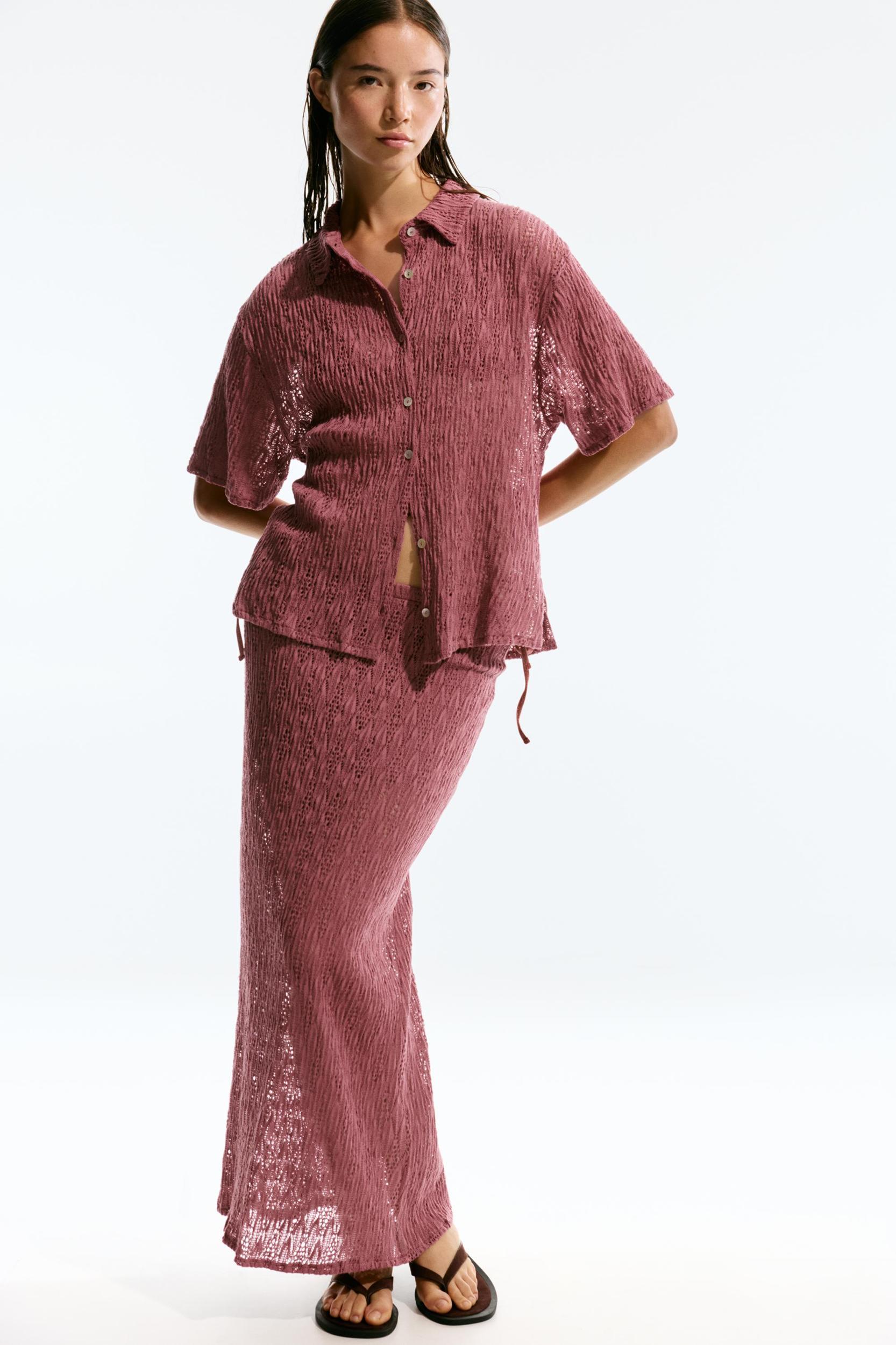 Short sleeve open-knit shirt Product Image