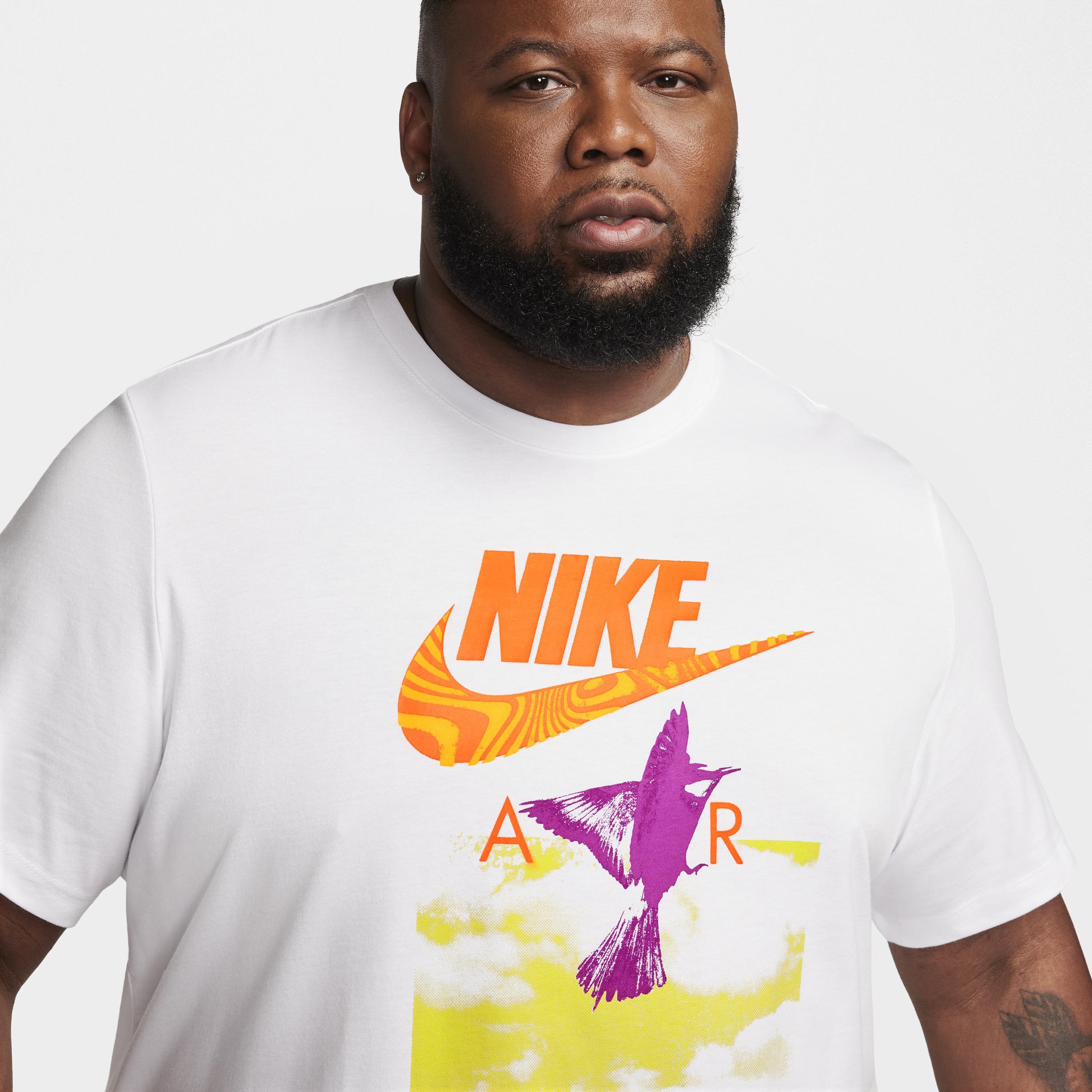 Nike Sportswear Men's T-Shirt Product Image