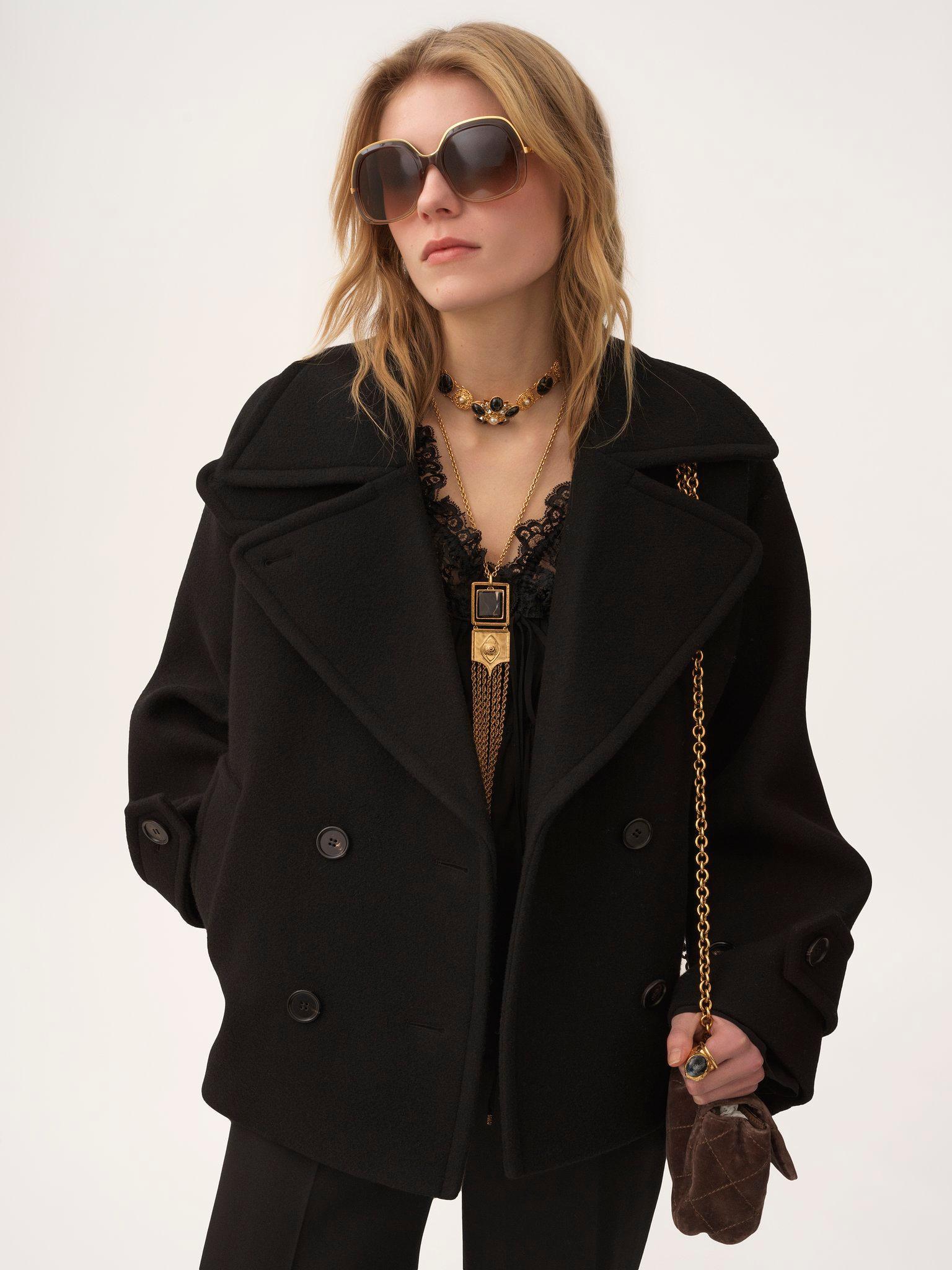 Oversized short coat in wool Product Image