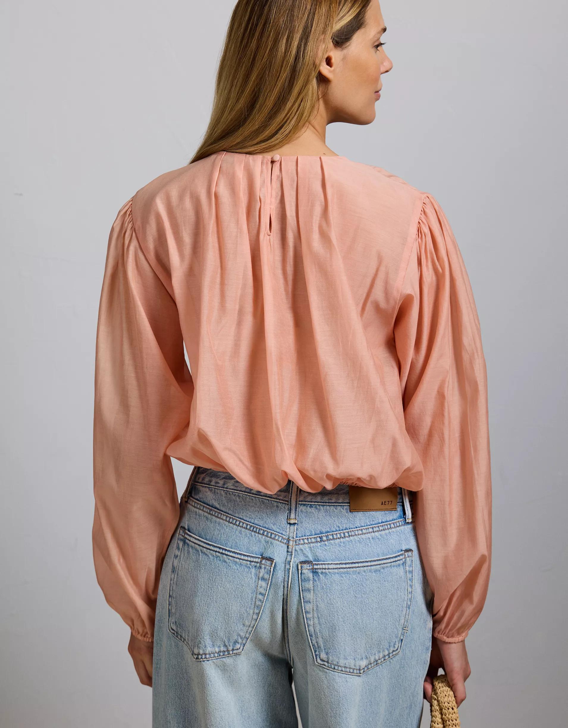 AE77 Premium Bubble Blouse Product Image