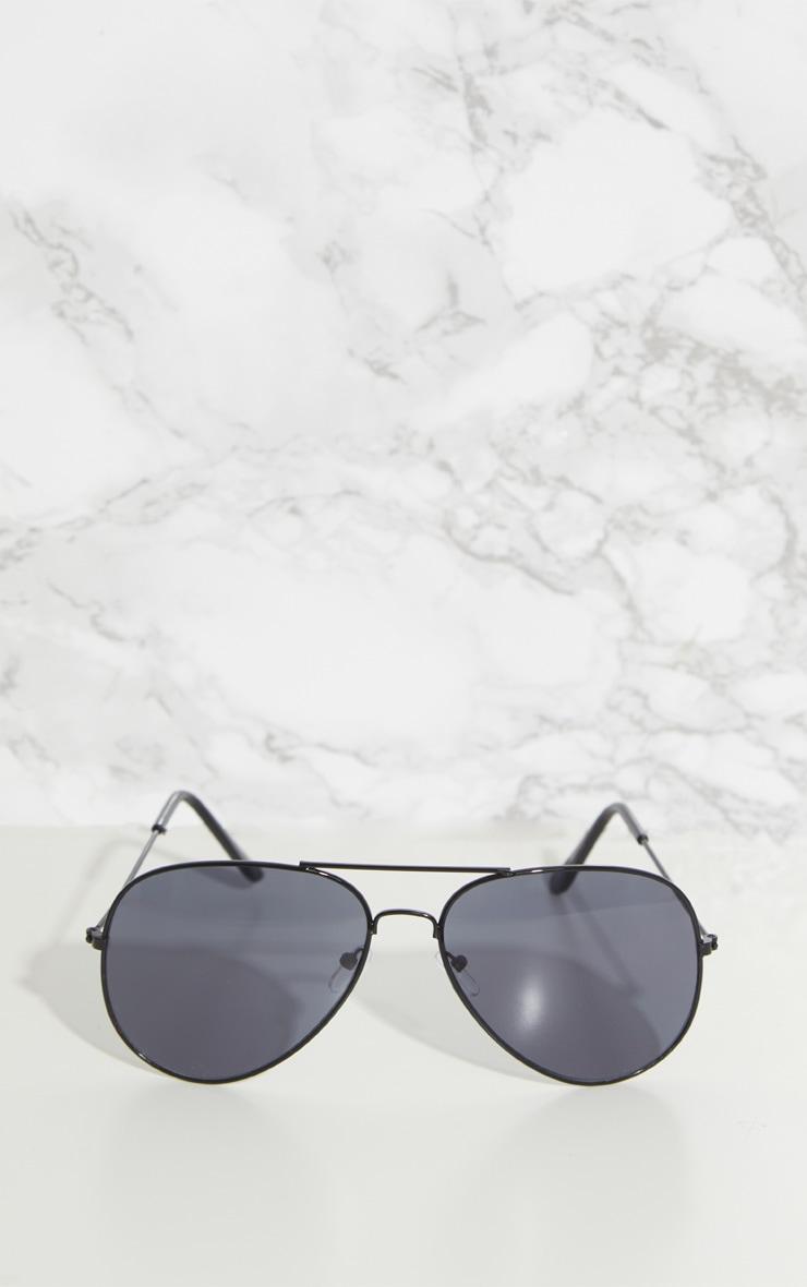 Black Metal Aviator Sunglasses Product Image